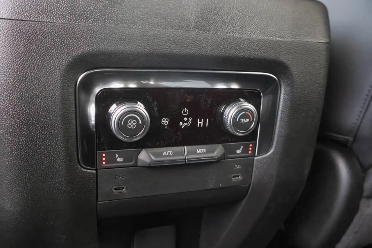 GMC Yukon снимка GMC Yukon