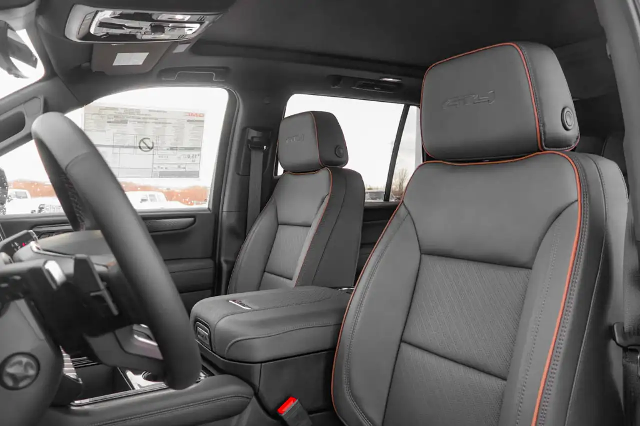 GMC Yukon снимка GMC Yukon