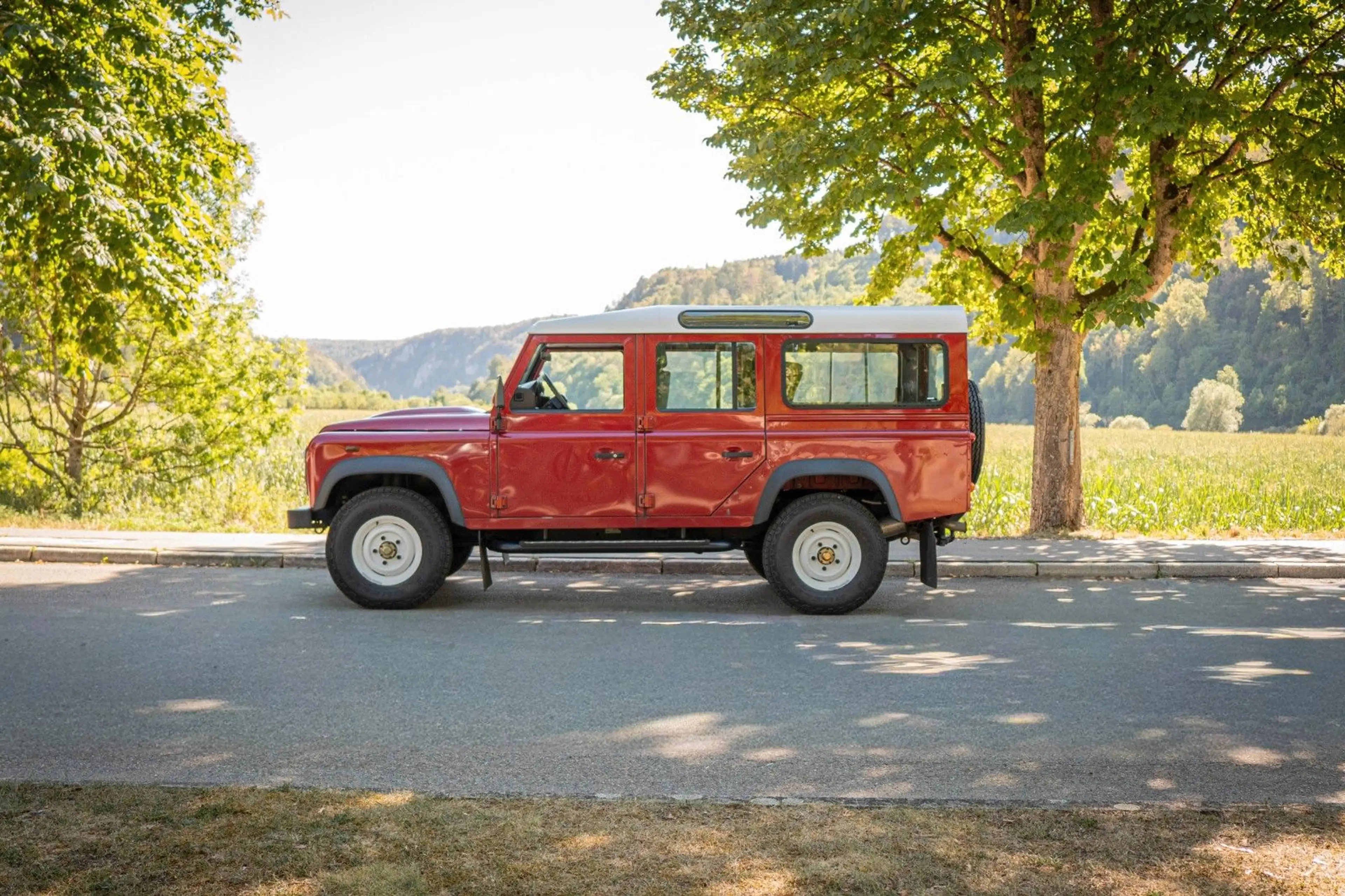 Land Rover Defender 110 TD4 — photo 5