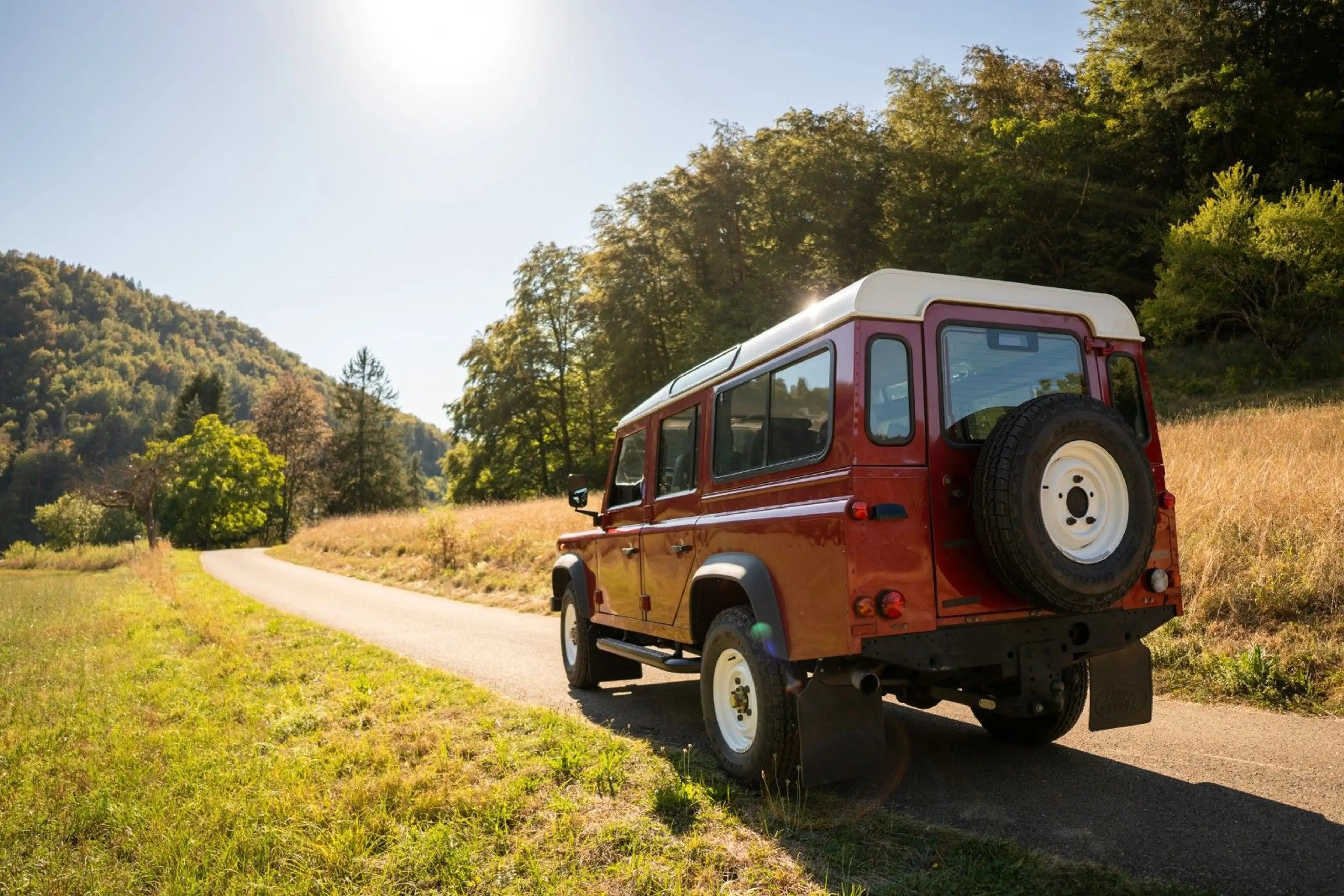 Land Rover Defender 110 TD4 — photo 12