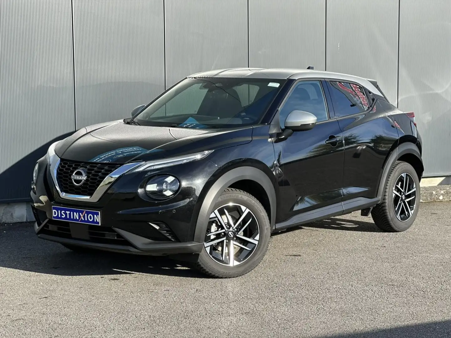 Nissan Juke NV DIG-T 114 N-Connecta avec Caméra et Sièges chauffants Noir - 1