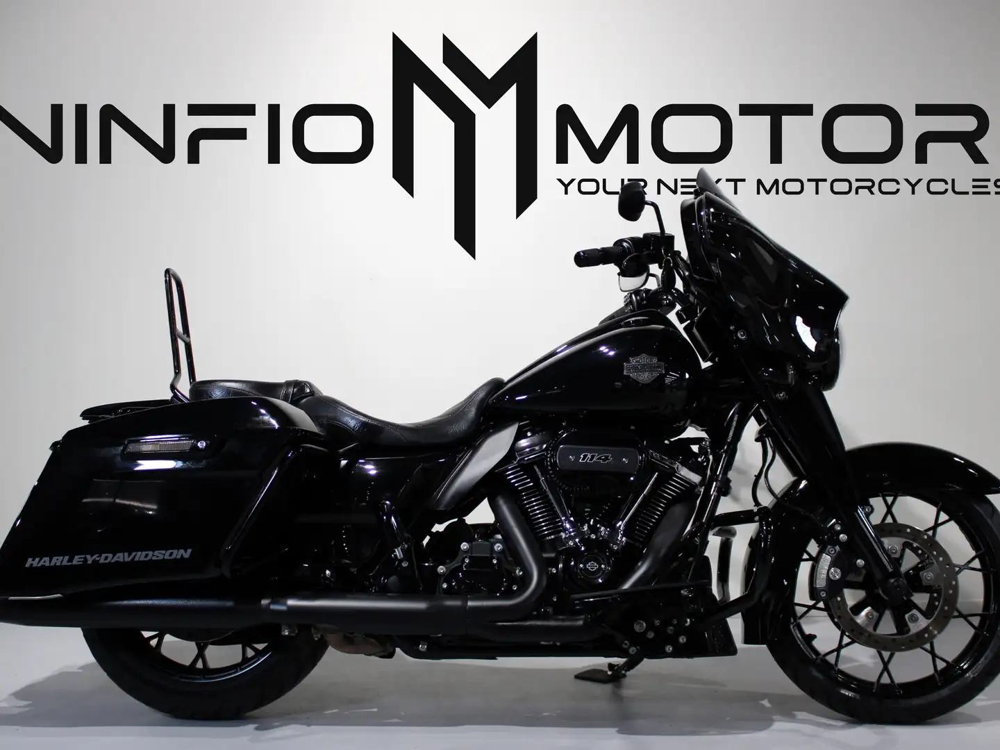 Harley-Davidson Street Glide - 1