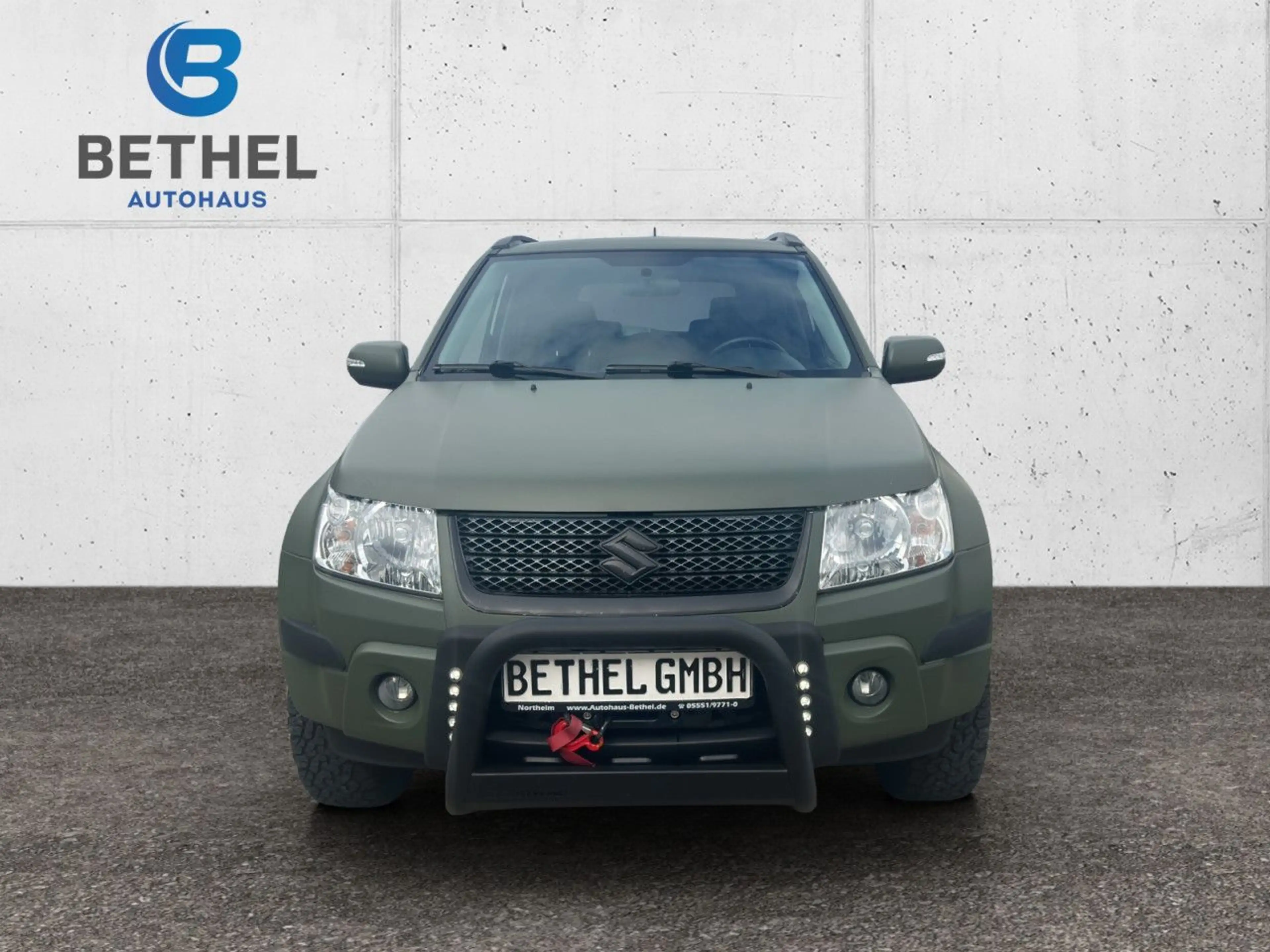 Suzuki Grand Vitara 1.6 4x4 Offroadpaket Seilwinde Klima — photo 2