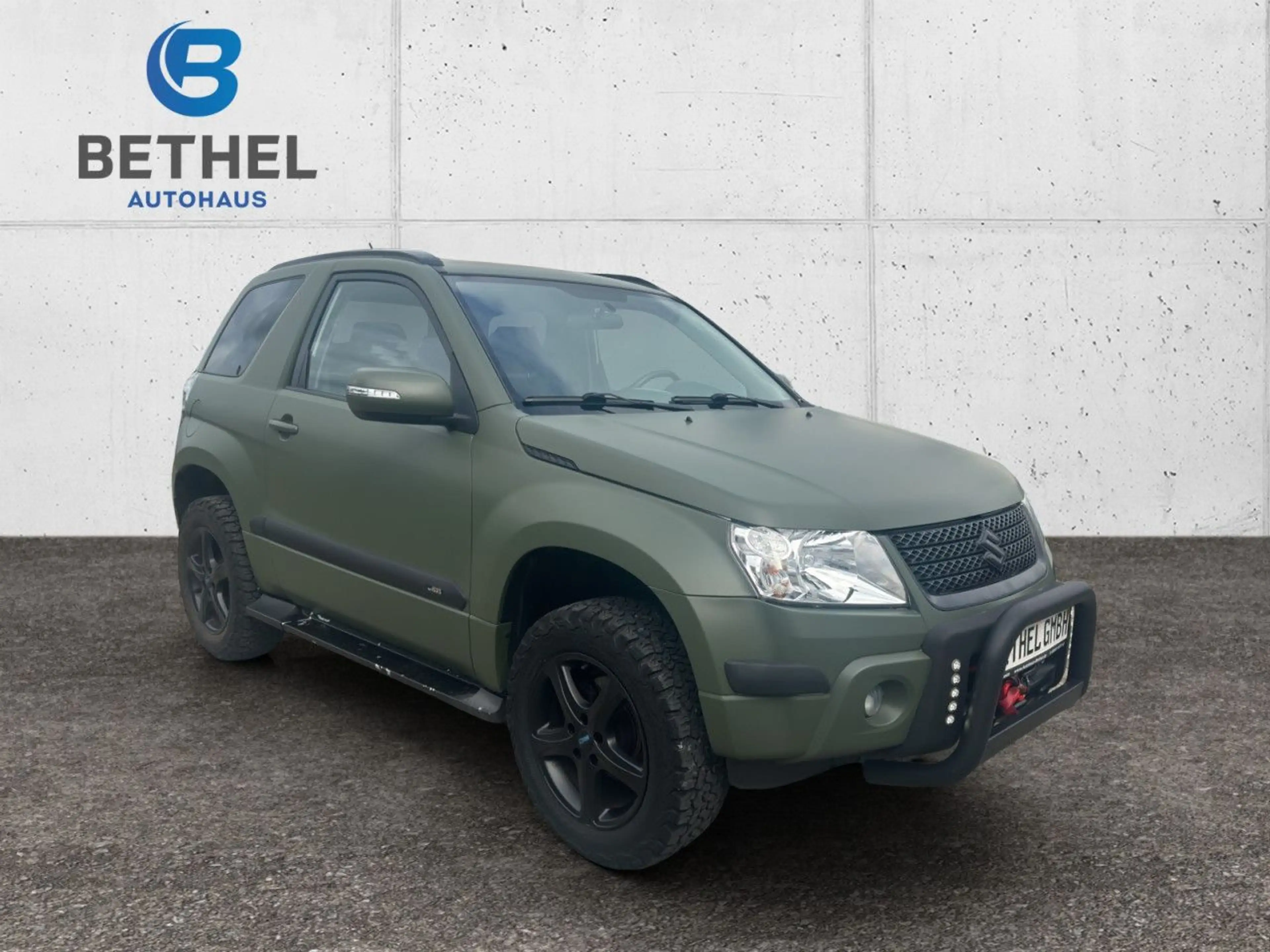 Suzuki Grand Vitara 1.6 4x4 Offroadpaket Seilwinde Klima — photo 3