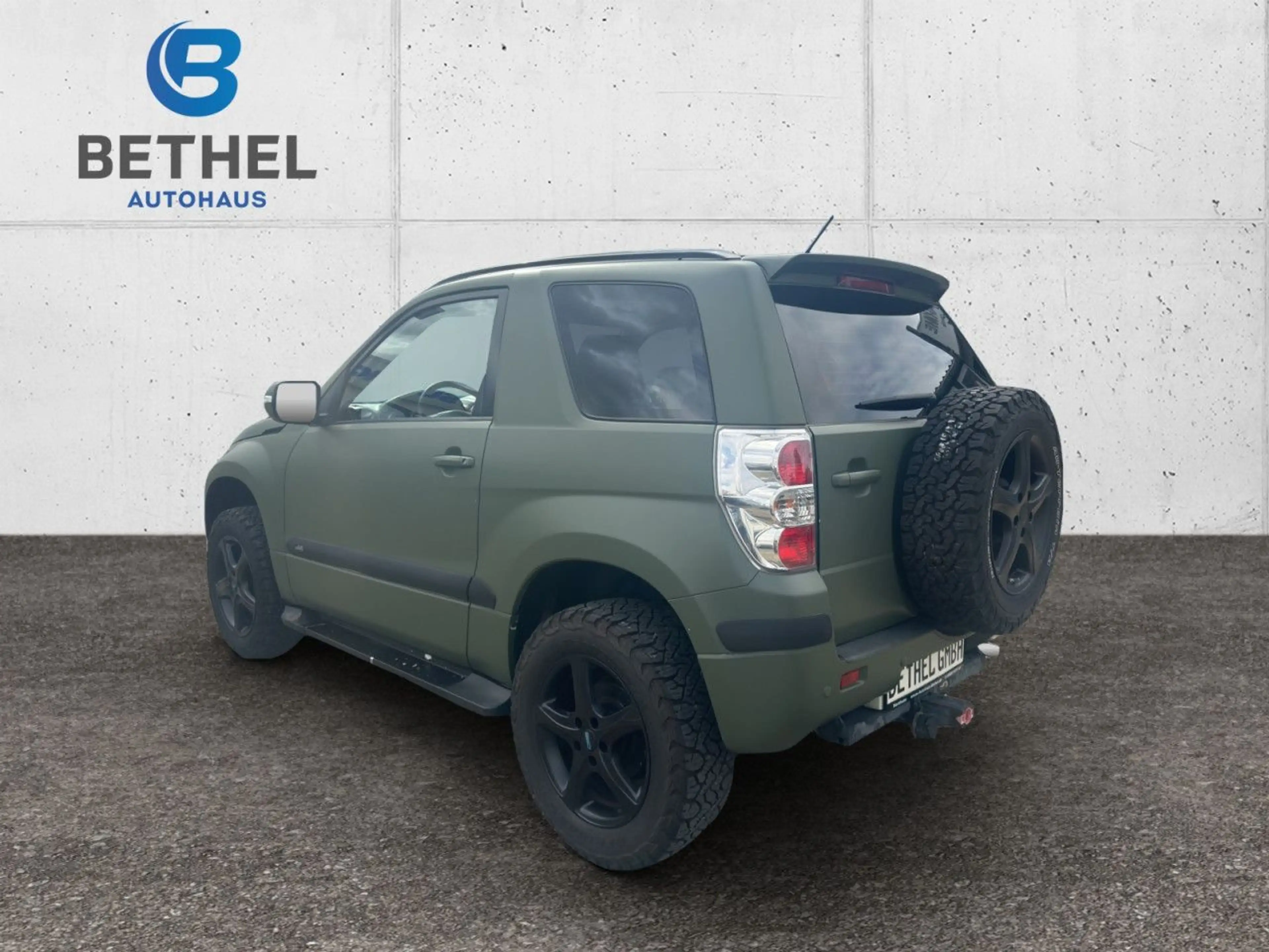 Suzuki Grand Vitara 1.6 4x4 Offroadpaket Seilwinde Klima — photo 7