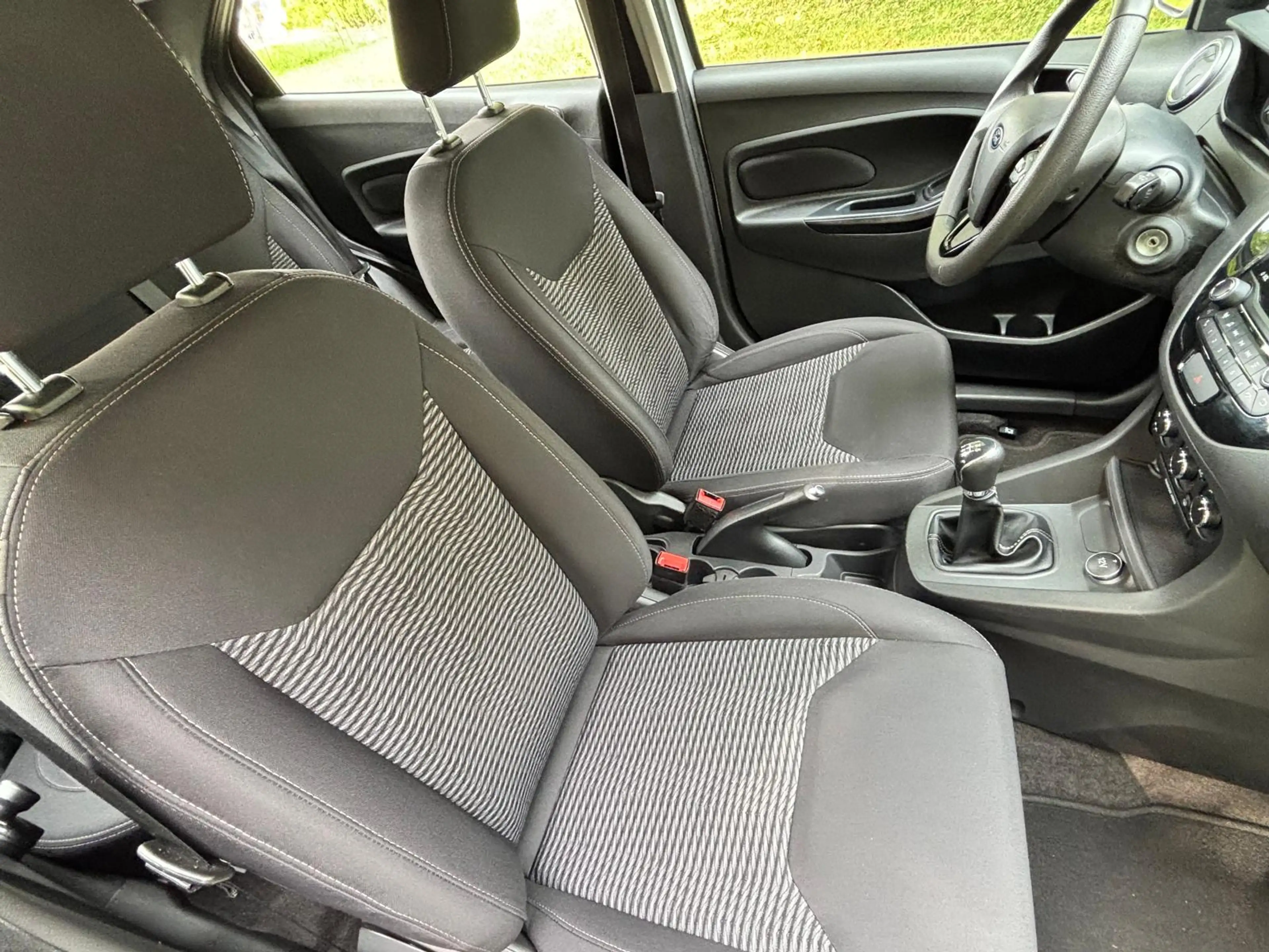 Ford Ka/Ka+ Cool AHK, Klima — photo 9