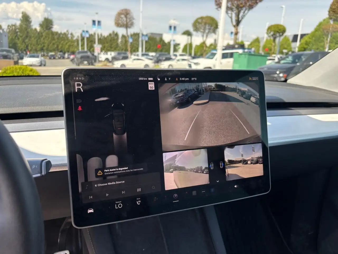 Tesla Model Y снимка Tesla Model Y