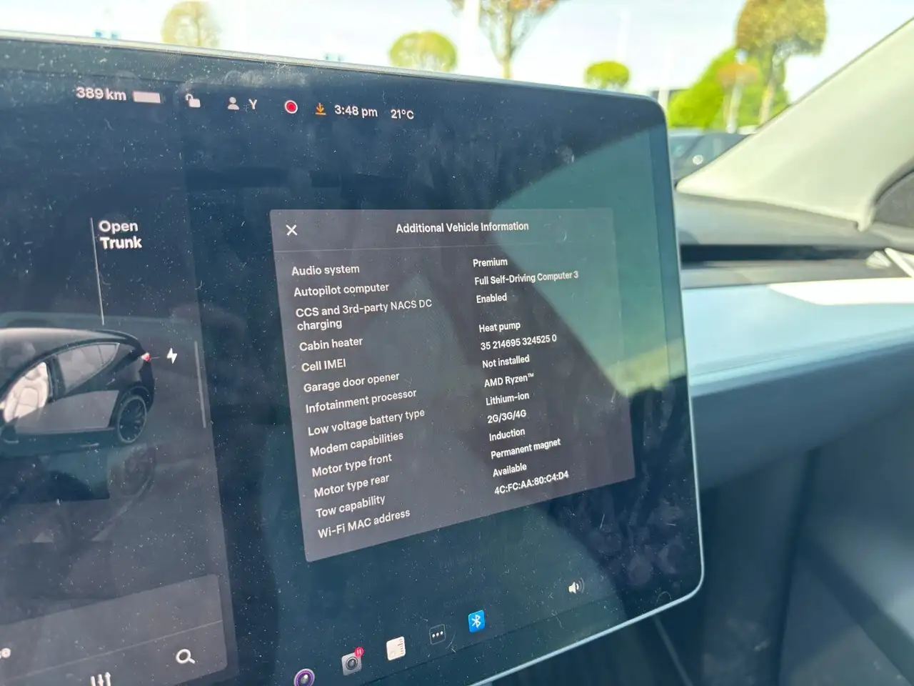 Tesla Model Y снимка Tesla Model Y