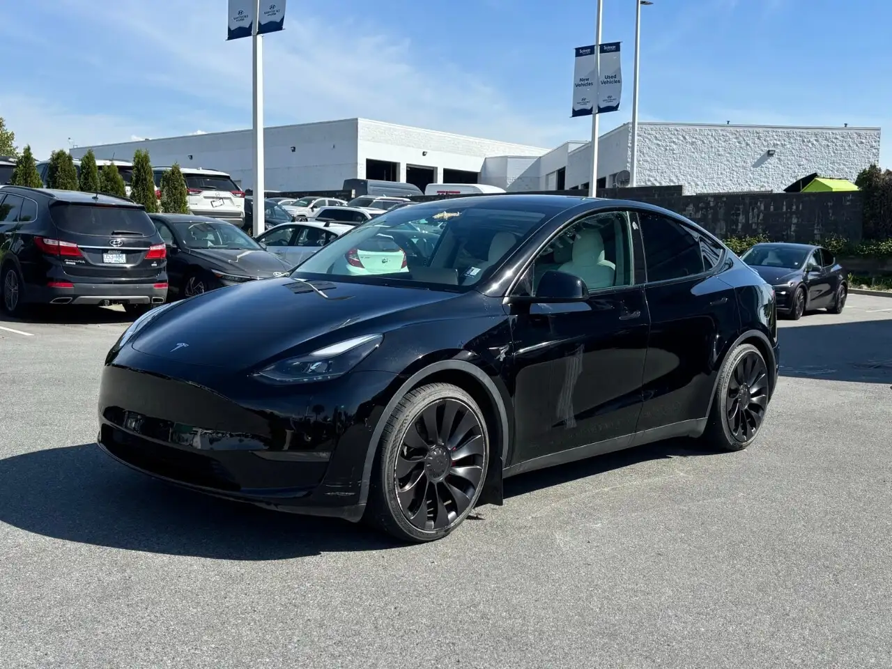 Tesla Model Y снимка Tesla Model Y