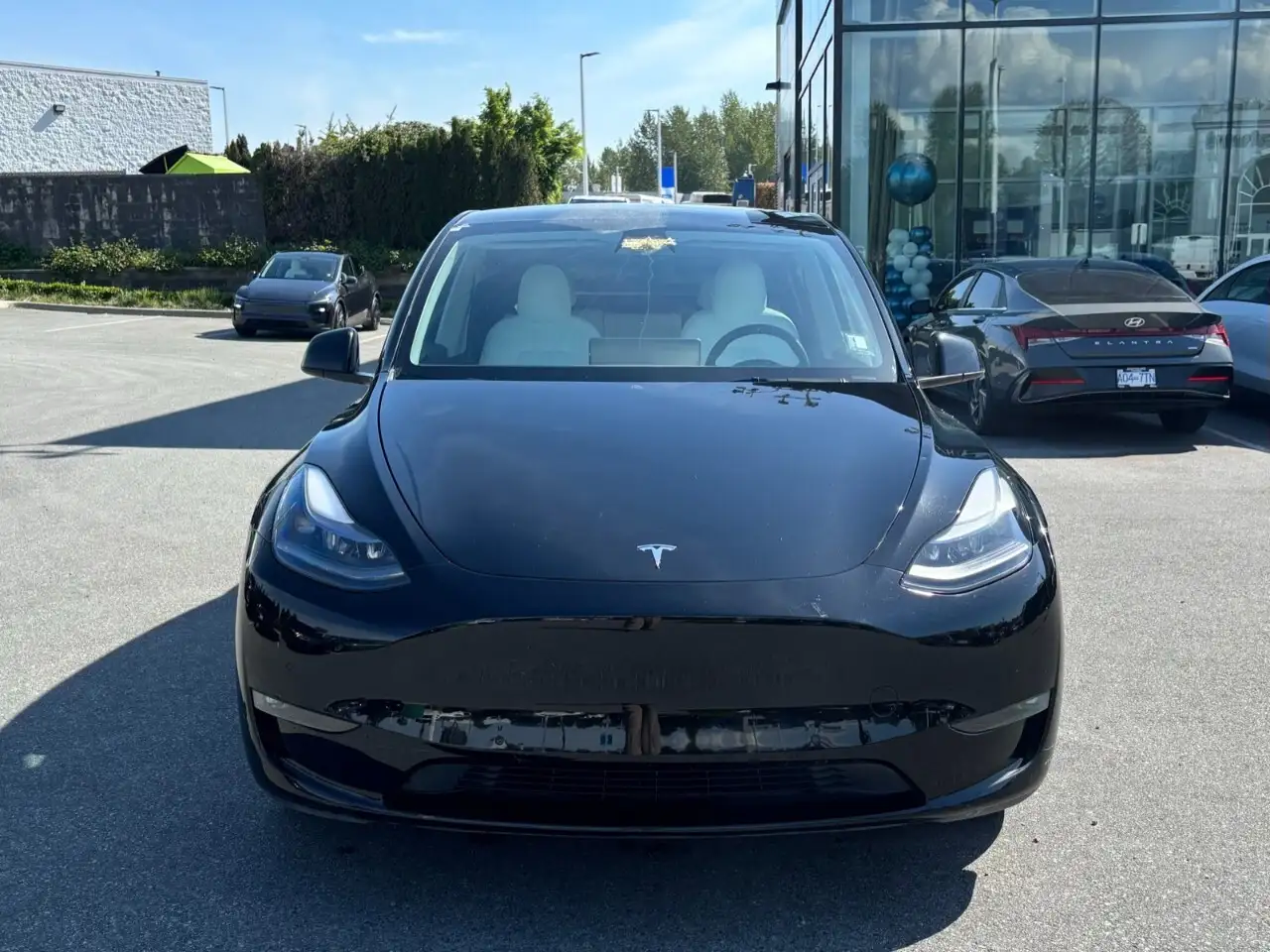 Tesla Model Y снимка Tesla Model Y
