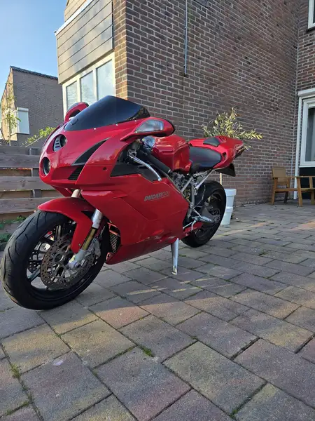 Ducati 999