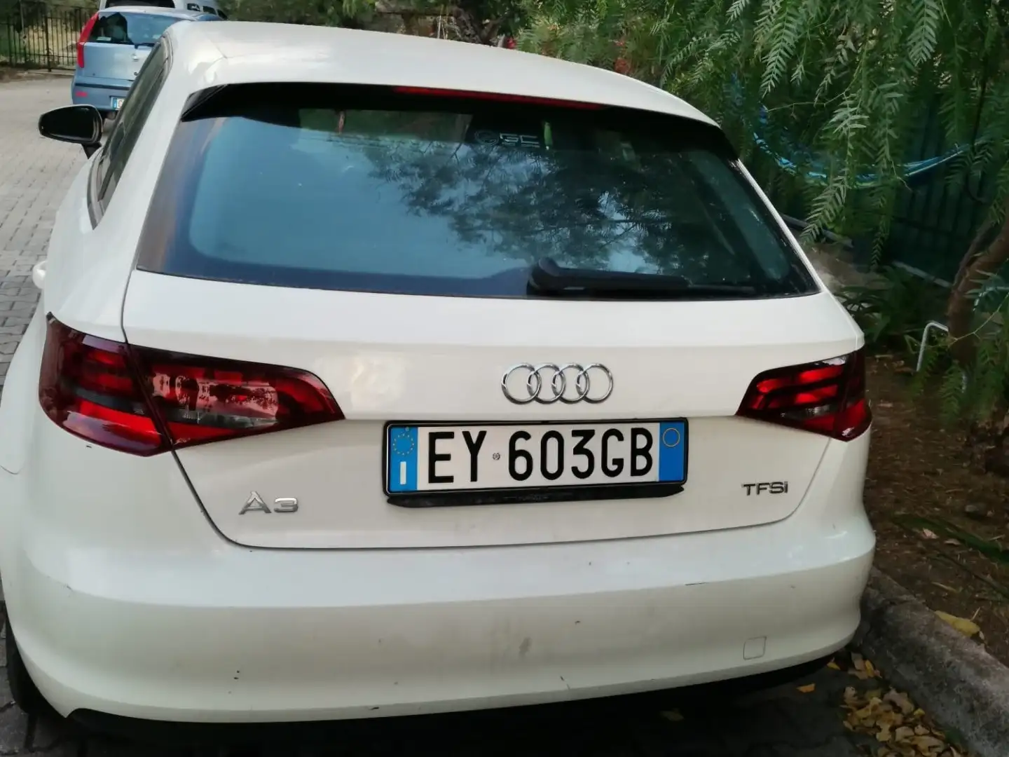 Audi A3 1.2 tfsi Ambiente 110cv E6 Bianco - 2