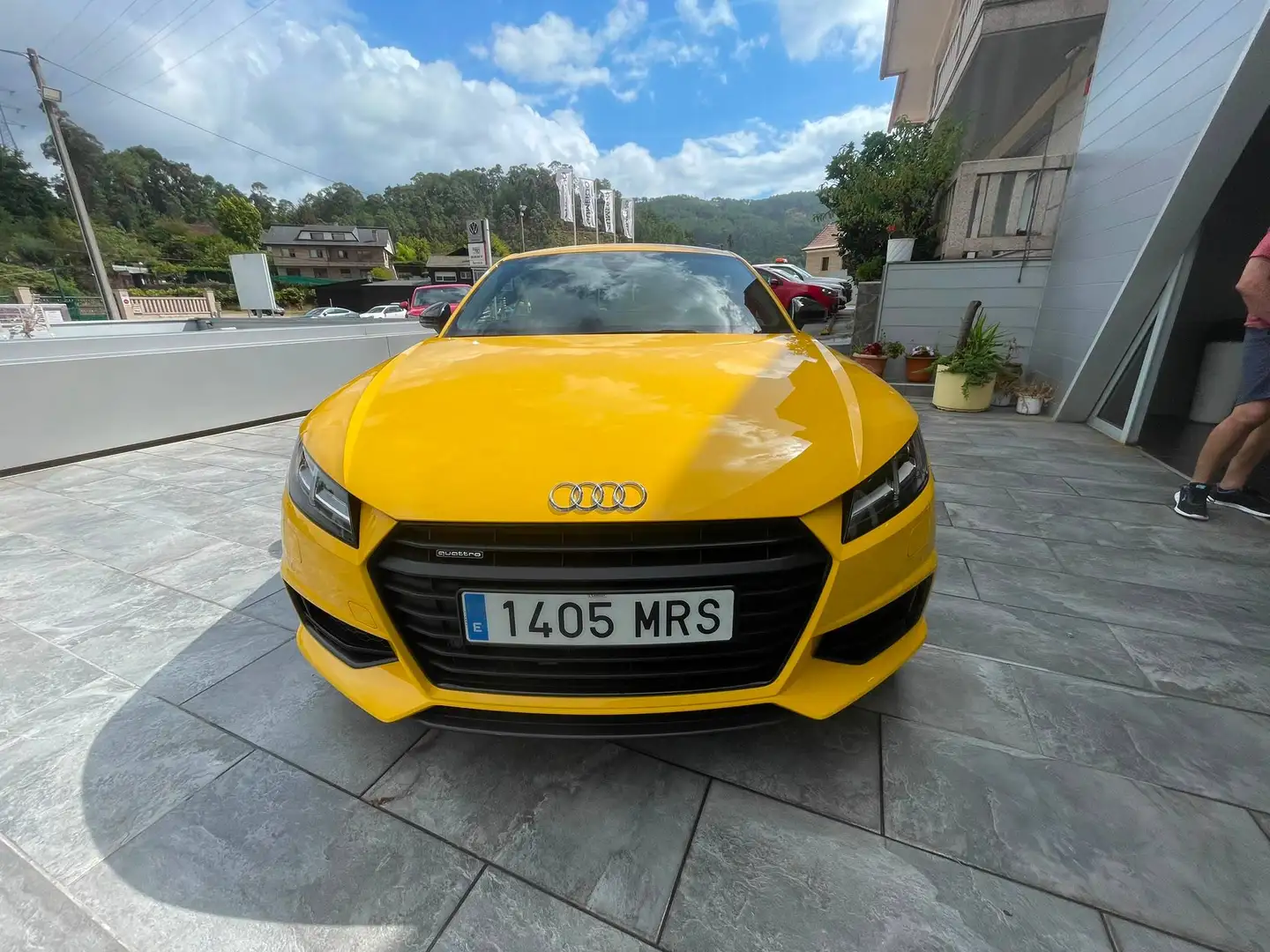 Audi TT TT Coupé 2.0 TFSI Quattro S-Tronic Black line edition Amarillo - 1