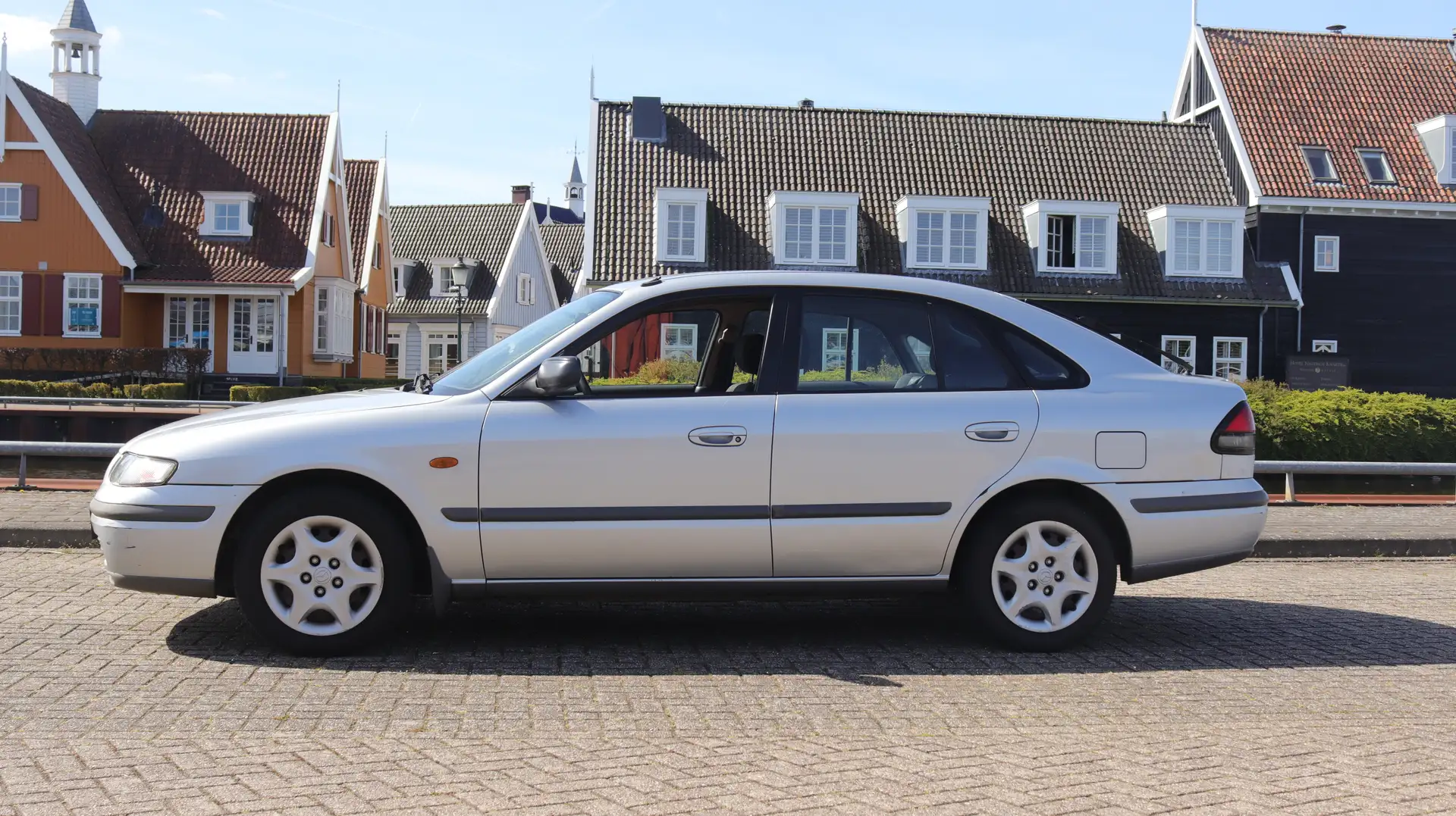 Mazda 626 626 1.8i LX Silber - 2