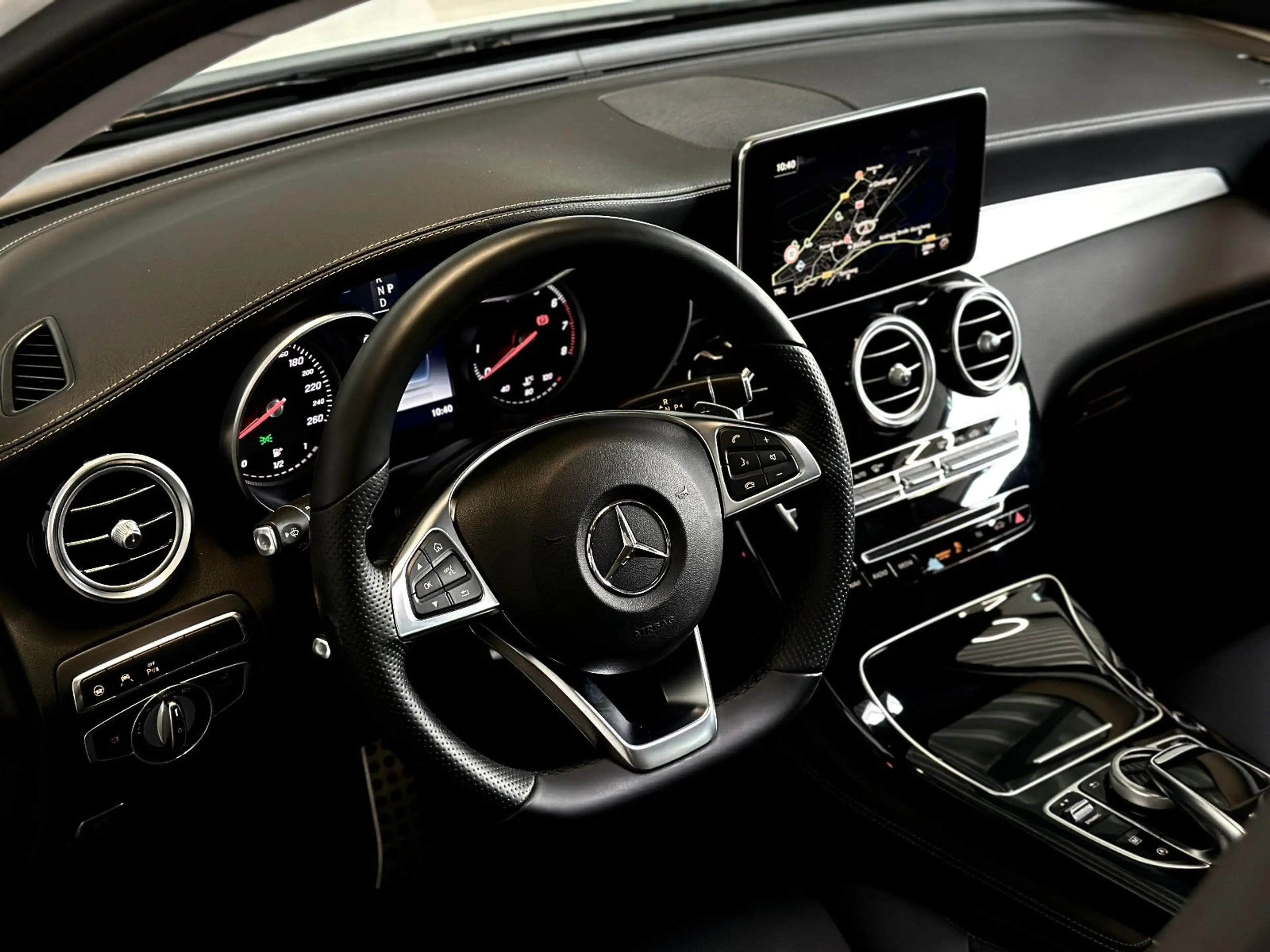 Mercedes-Benz GLC 250 4Matic Distro+*Kamera*Keyless*Burmester* — photo 6