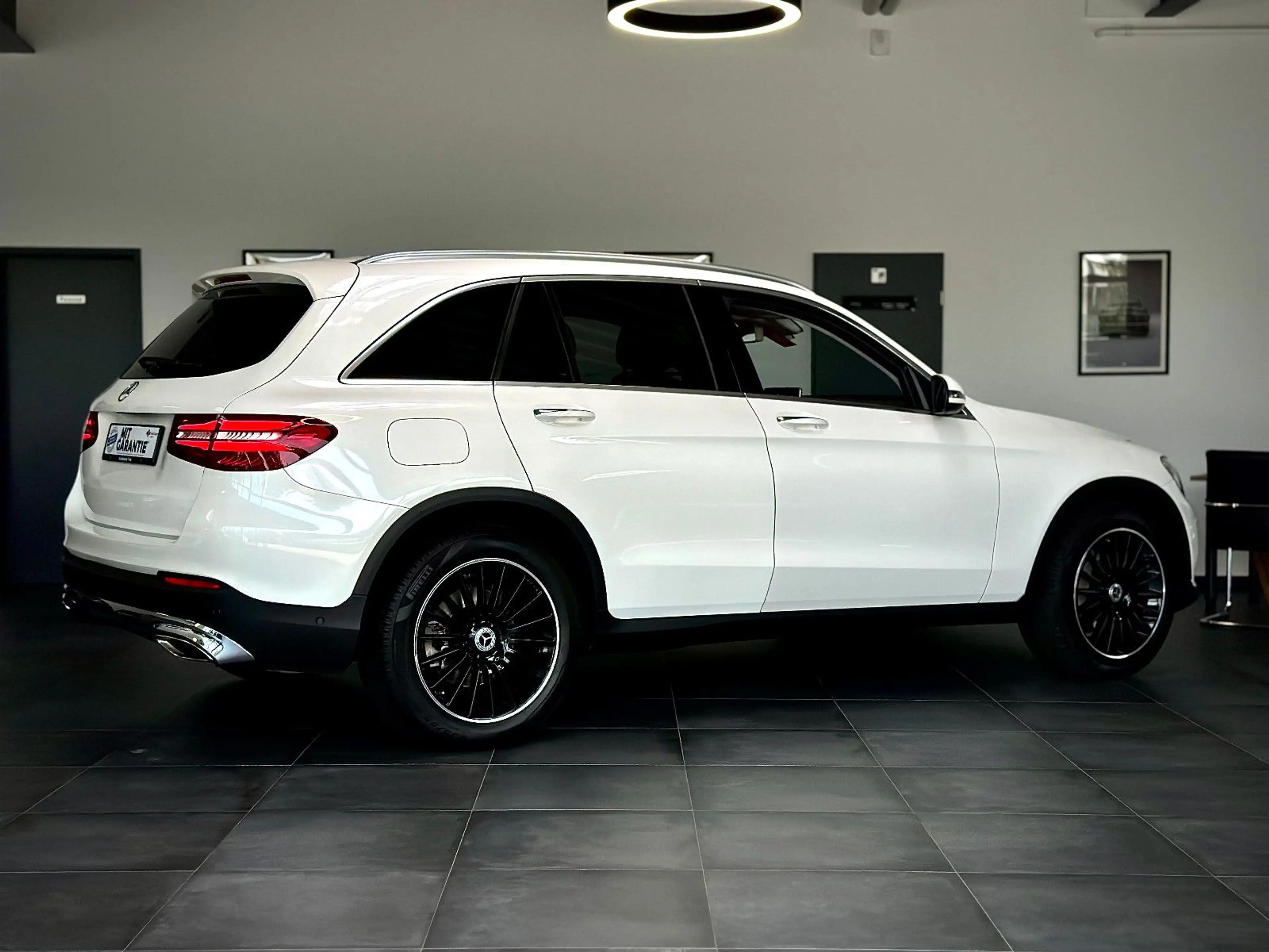 Mercedes-Benz GLC 250 4Matic Distro+*Kamera*Keyless*Burmester* — photo 2