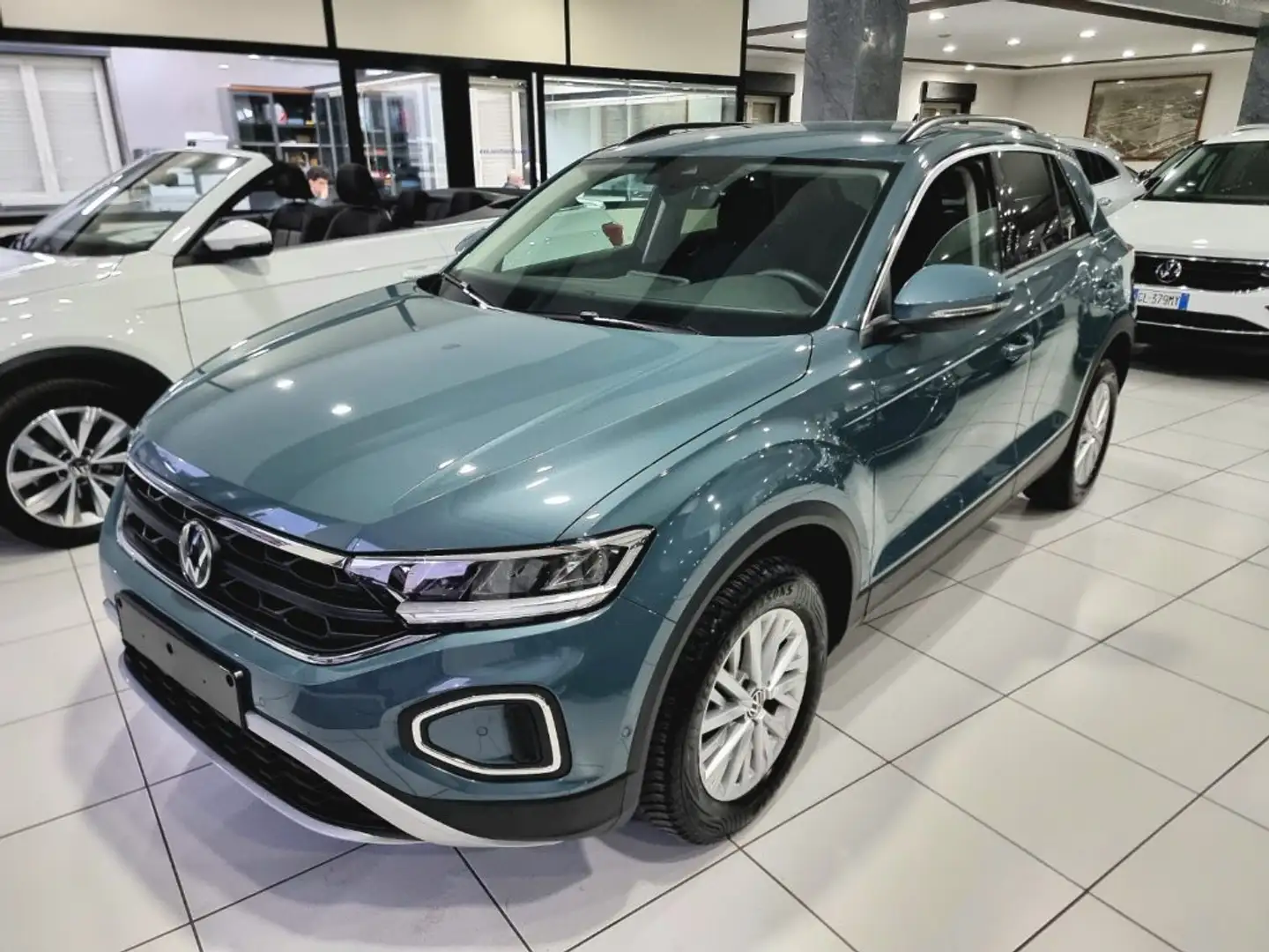 Volkswagen T-Roc NEW 1.0 Life TSI 115CV Navi - Virtual Cockpit Bleu - 1