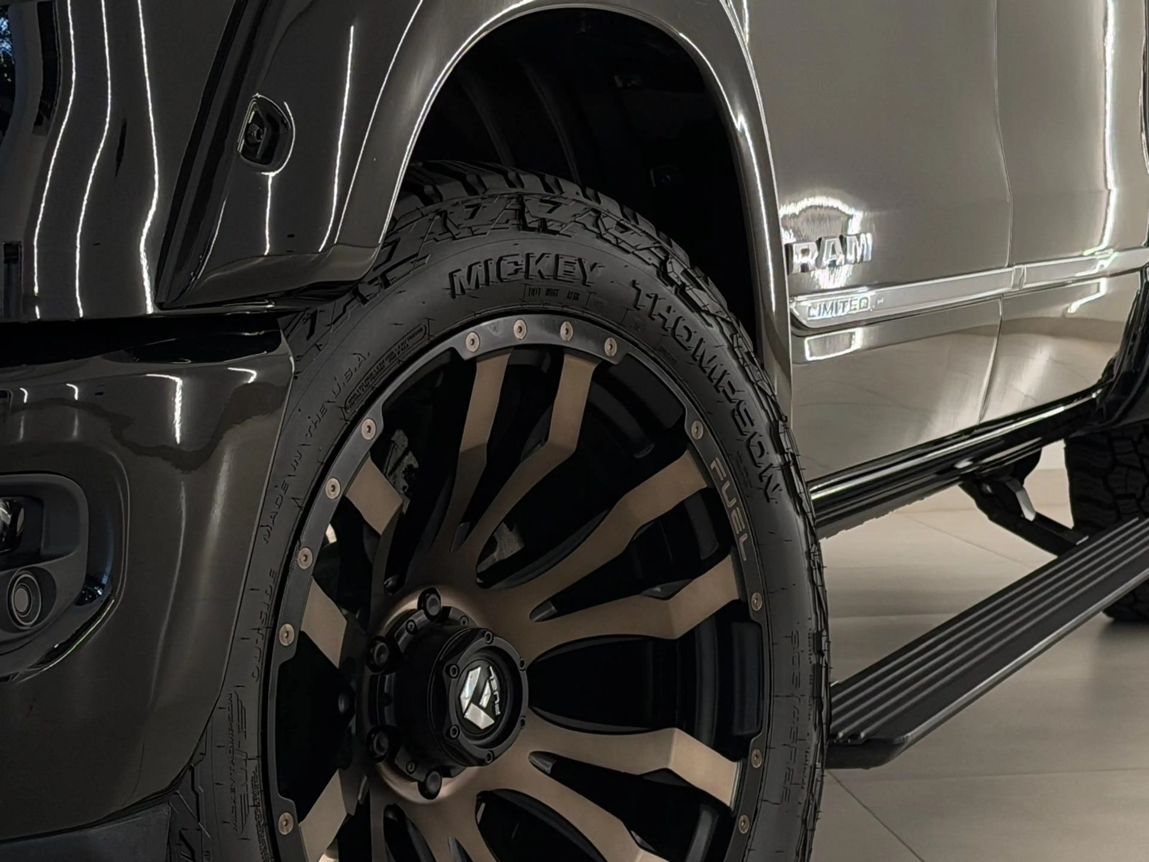 Dodge RAM 1500 5.7 V8 LIMITED 10TH ANNIVERSARY EDITION Wideb — photo 8