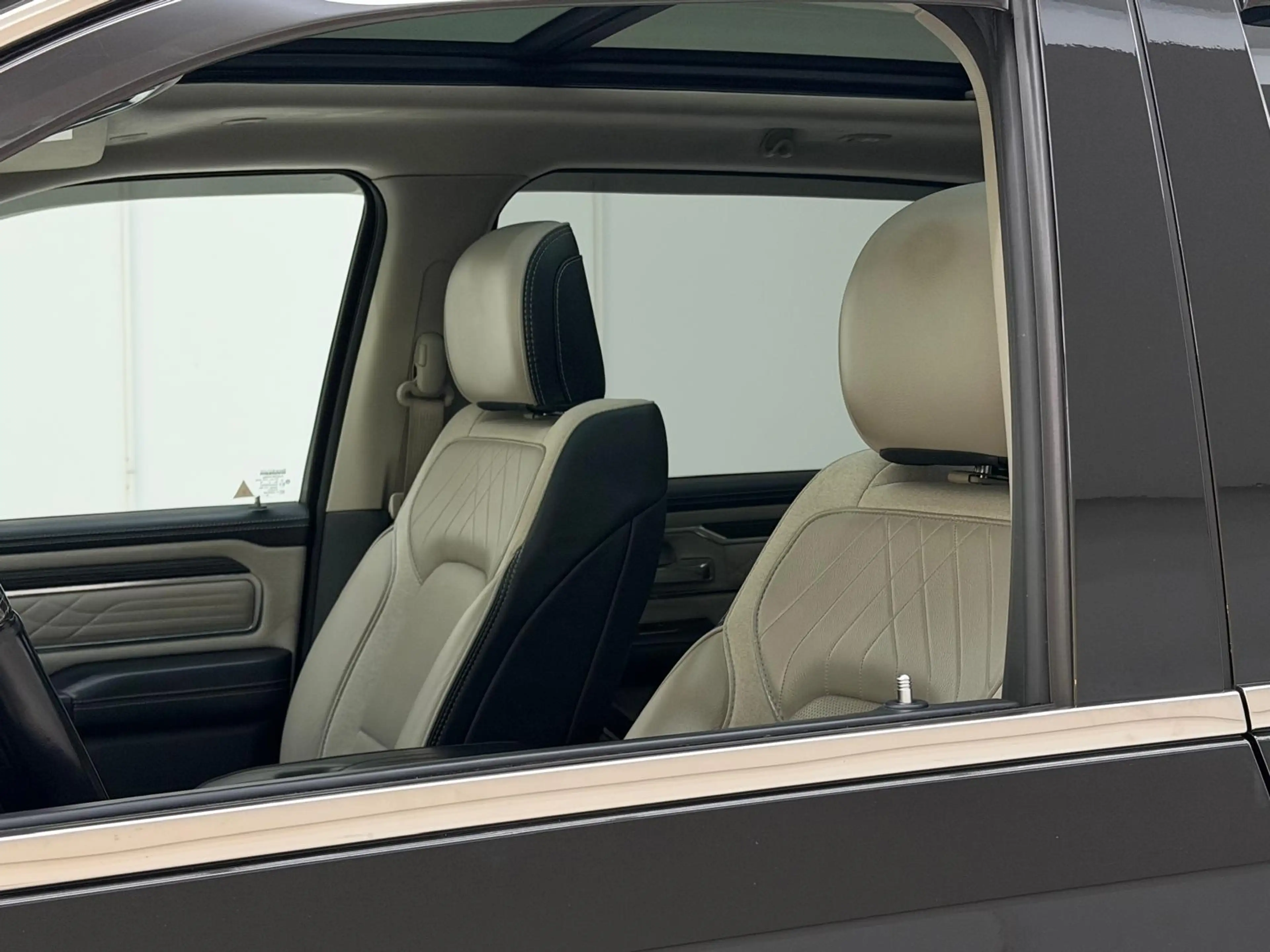 Dodge RAM 1500 5.7 V8 LIMITED 10TH ANNIVERSARY EDITION Wideb — photo 12
