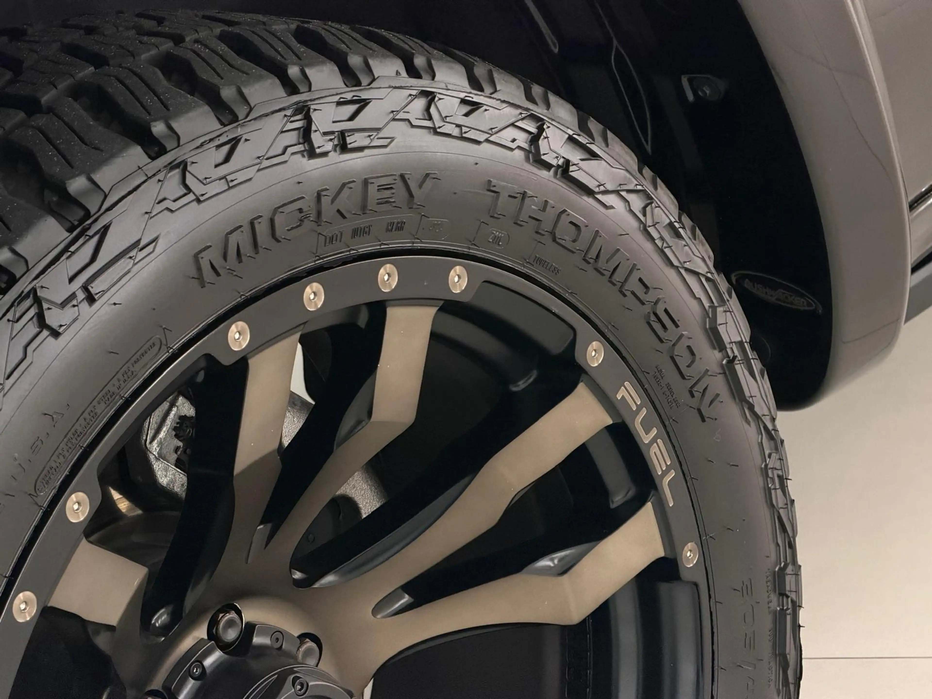 Dodge RAM 1500 5.7 V8 LIMITED 10TH ANNIVERSARY EDITION Wideb — photo 6