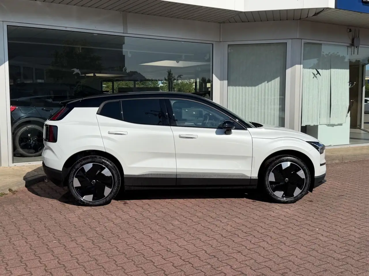Volvo EX30 2026