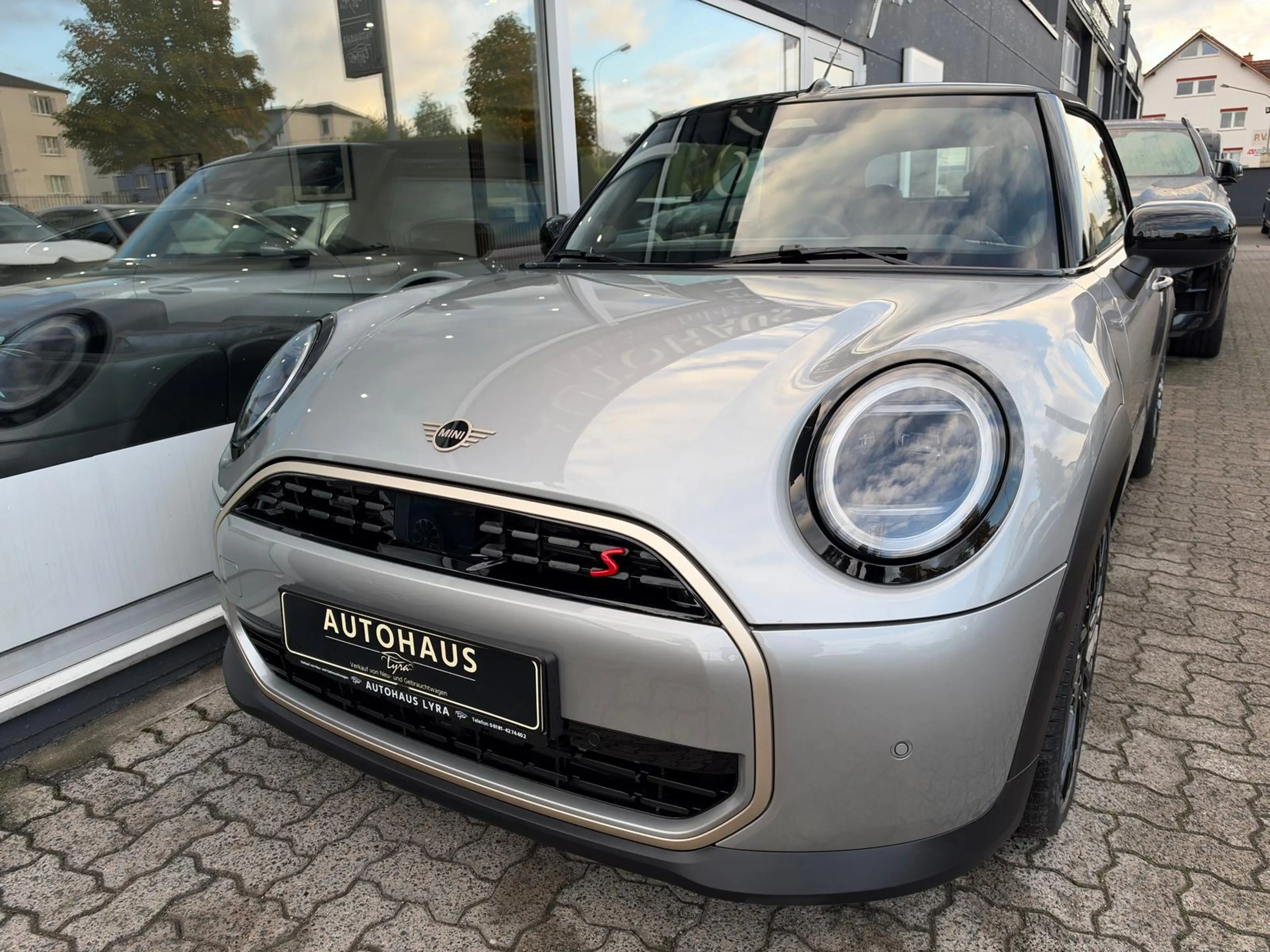 MINI Cooper S Cabrio *LED*NAVI*H&K*KAMERA*HUD*KEYLESS* — photo 7