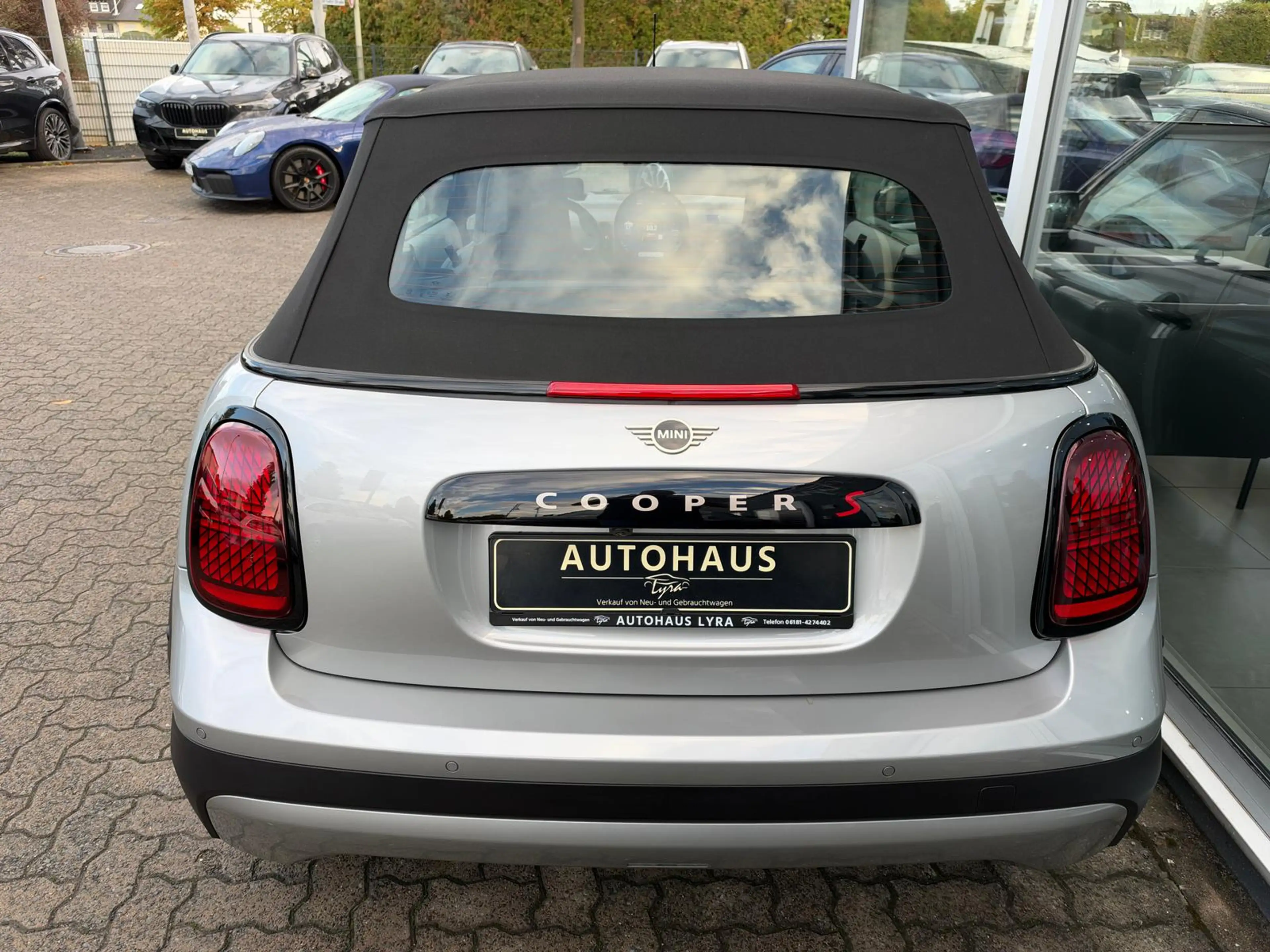 MINI Cooper S Cabrio *LED*NAVI*H&K*KAMERA*HUD*KEYLESS* — photo 2