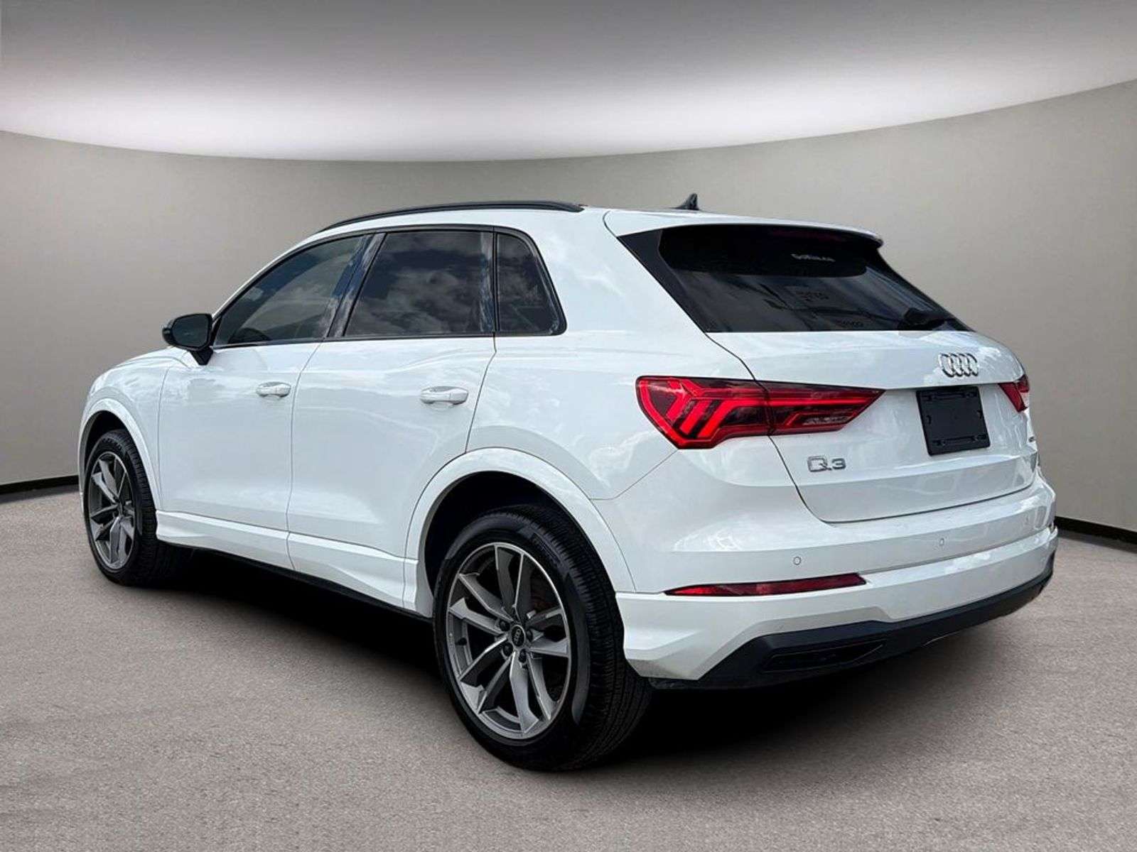 2022 Audi Q3