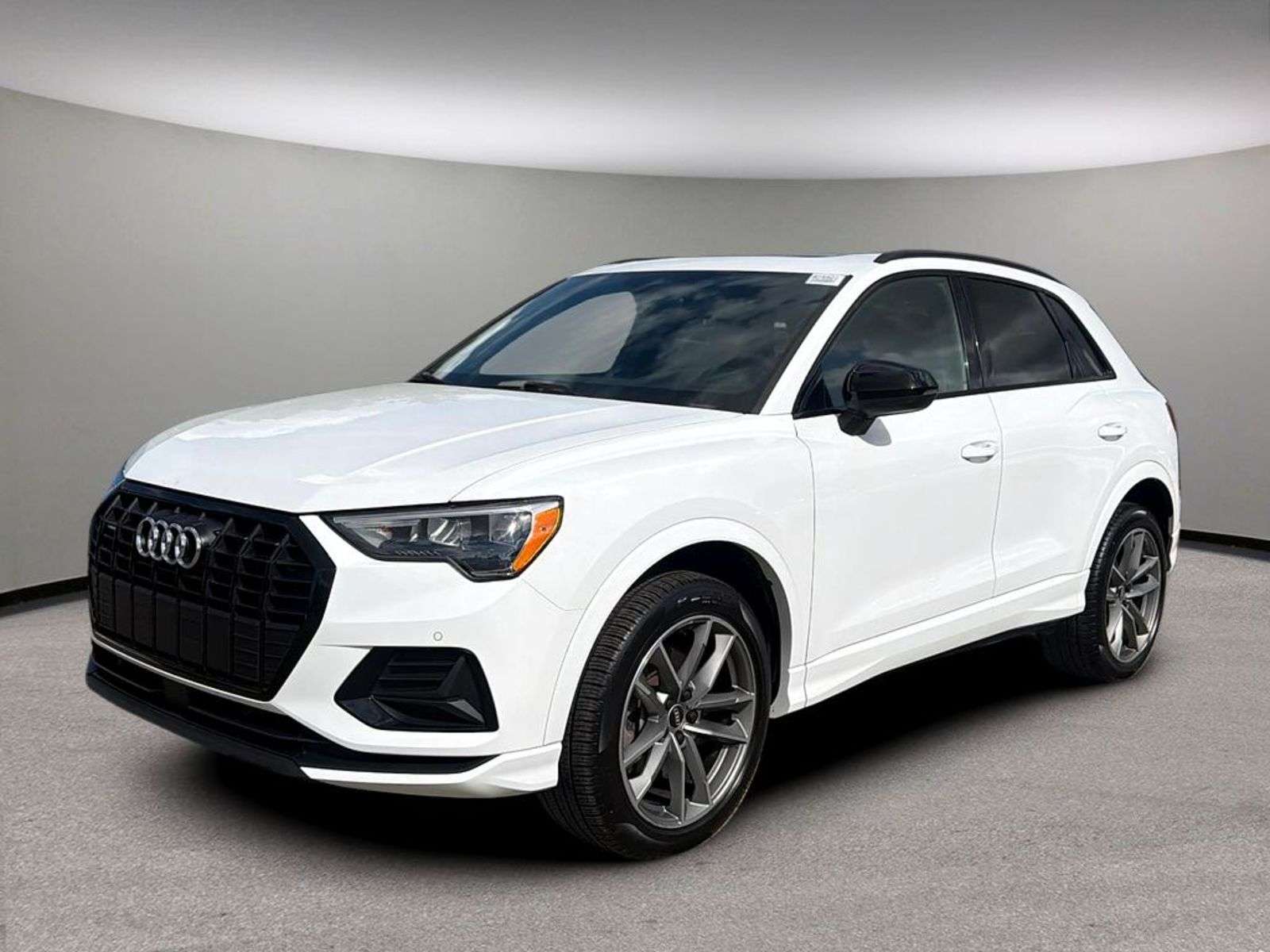 2022 Audi Q3