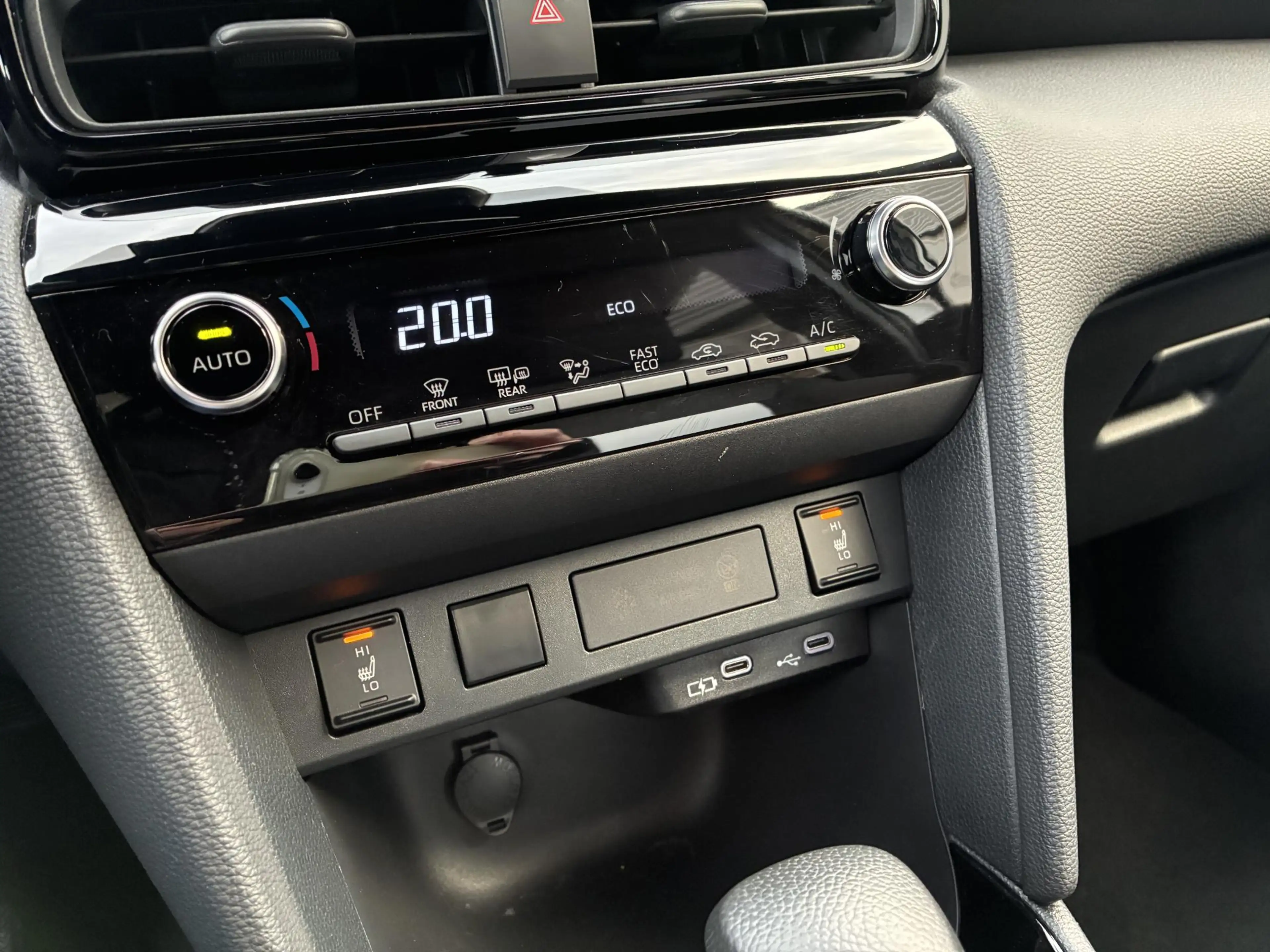 Toyota Yaris Cross HYBRID 115 DYNAMIC STOEL/STUURVERW APPLE/ANDROID K — photo 22