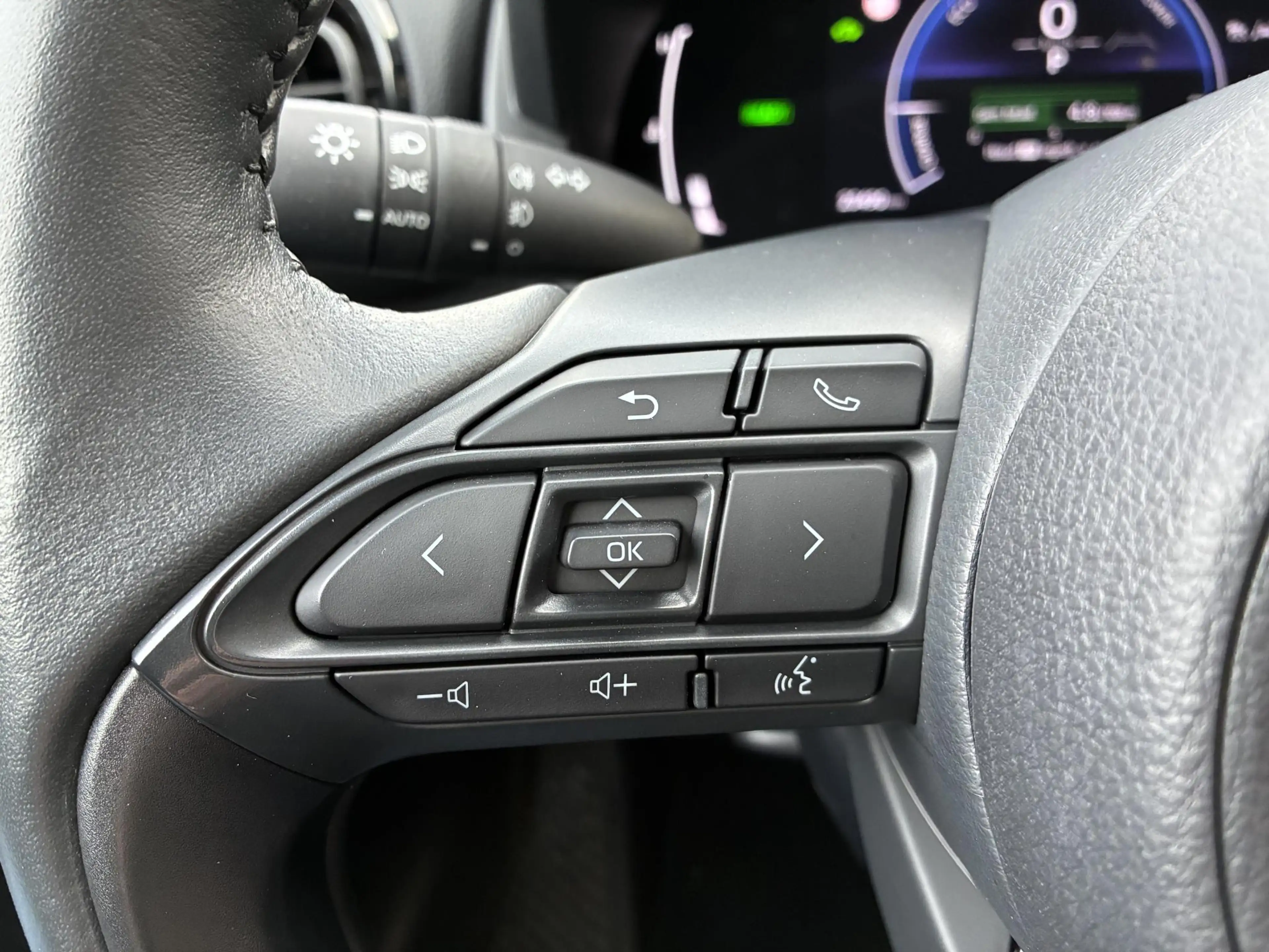 Toyota Yaris Cross HYBRID 115 DYNAMIC STOEL/STUURVERW APPLE/ANDROID K — photo 16