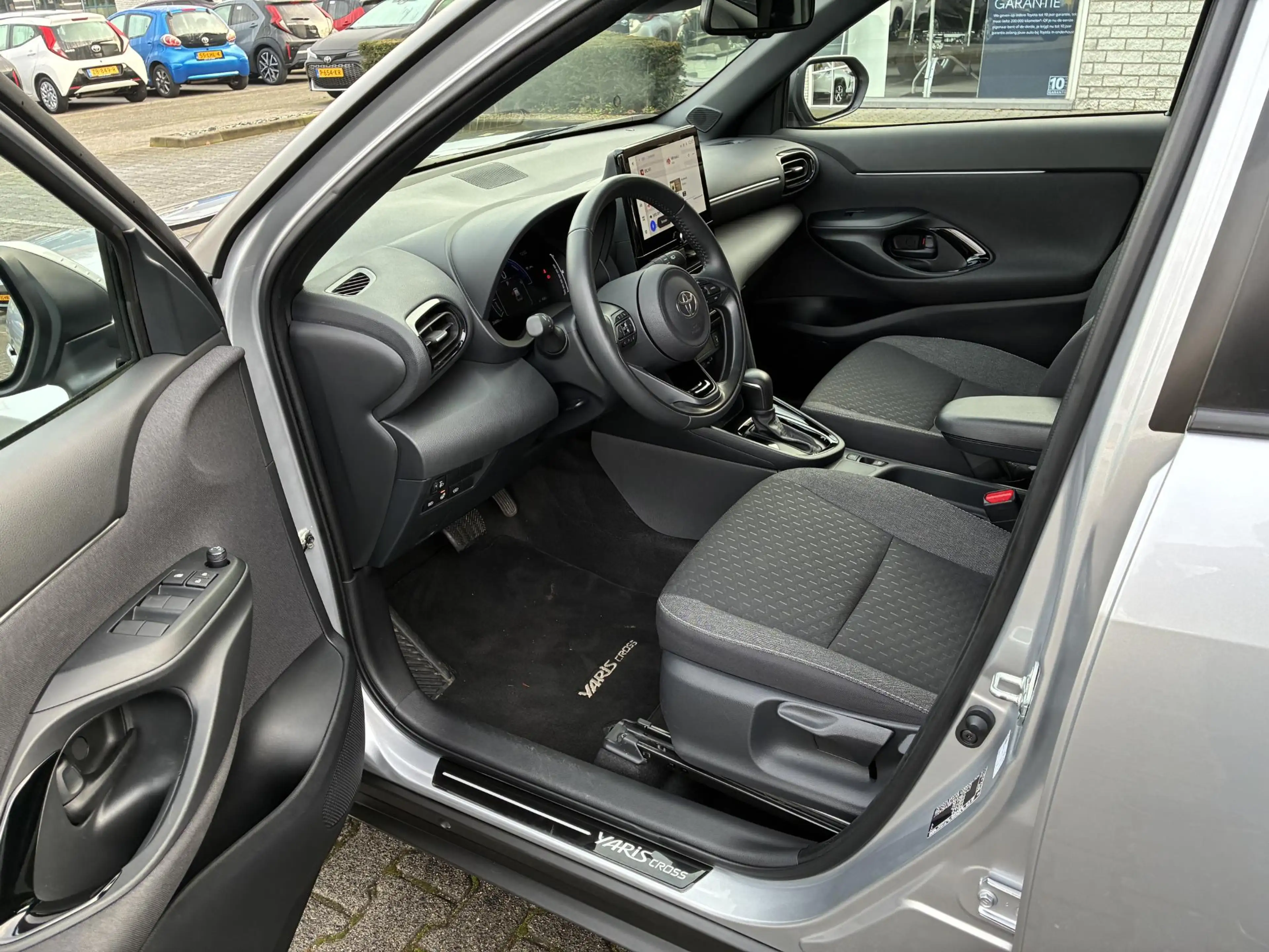 Toyota Yaris Cross HYBRID 115 DYNAMIC STOEL/STUURVERW APPLE/ANDROID K — photo 3