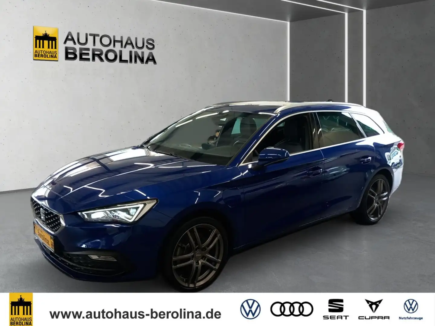SEAT Leon ST 1.4 eHybrid Xcellence DSG *PANO*R-CAM* plava - 2