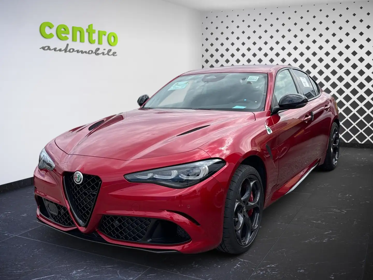 Alfa Romeo Giulia Quadrifoglio 520 Letzte QV, Produktion eingestellt Czerwony - 1