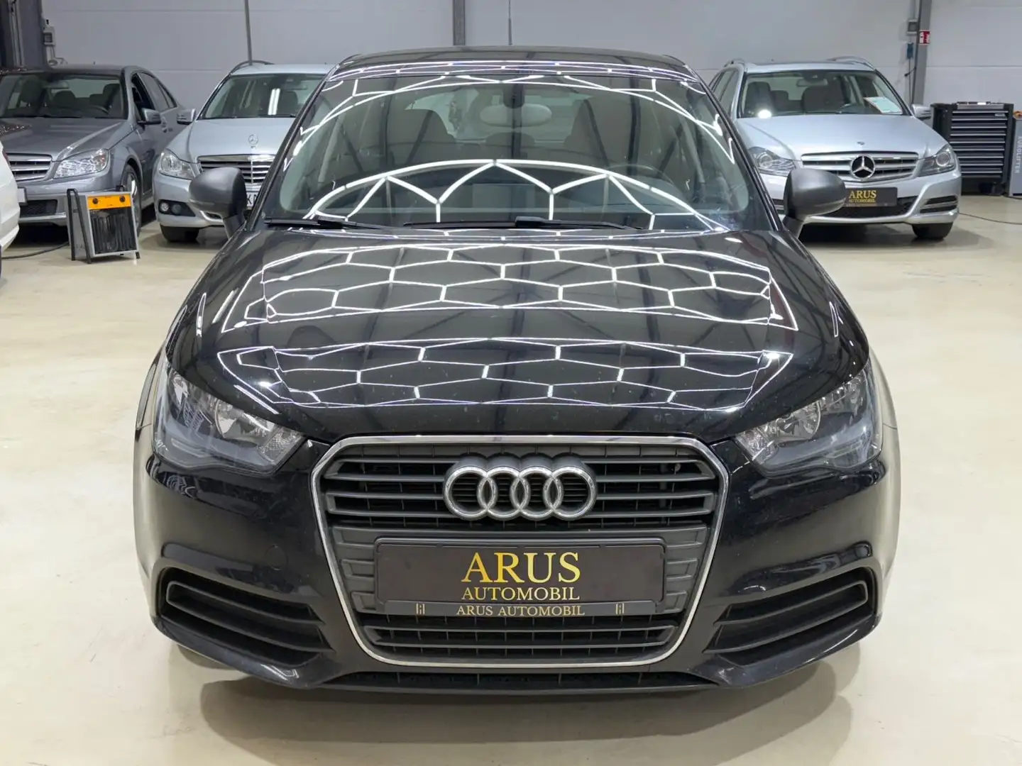 Audi A1 Sportback attraction-NAVI-PDC-TÜV NEU-1 J.Gar Schwarz - 2