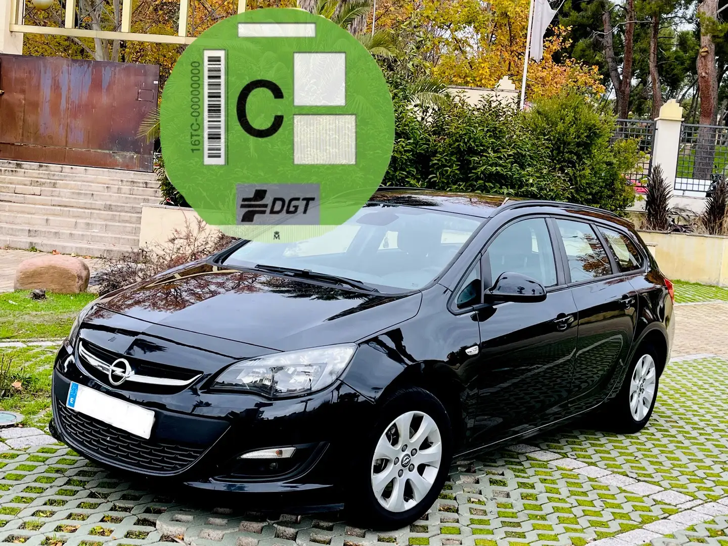 Opel Astra 1.6CDTi S/S Selective 110 - 1