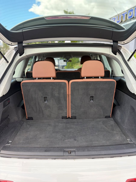 Audi Q7 45 TDI quattro basis — photo 11