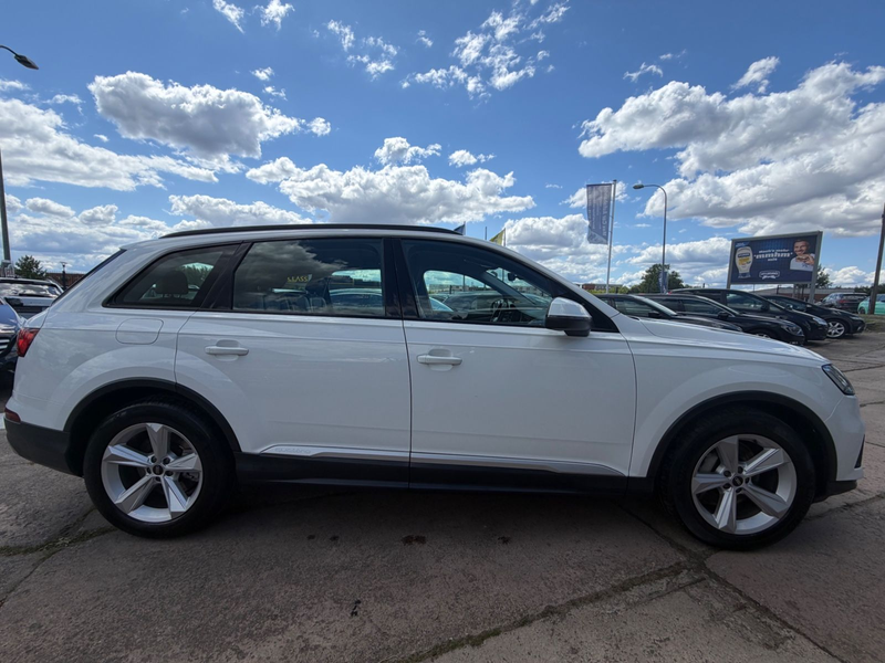 Audi Q7 45 TDI quattro basis — photo 5