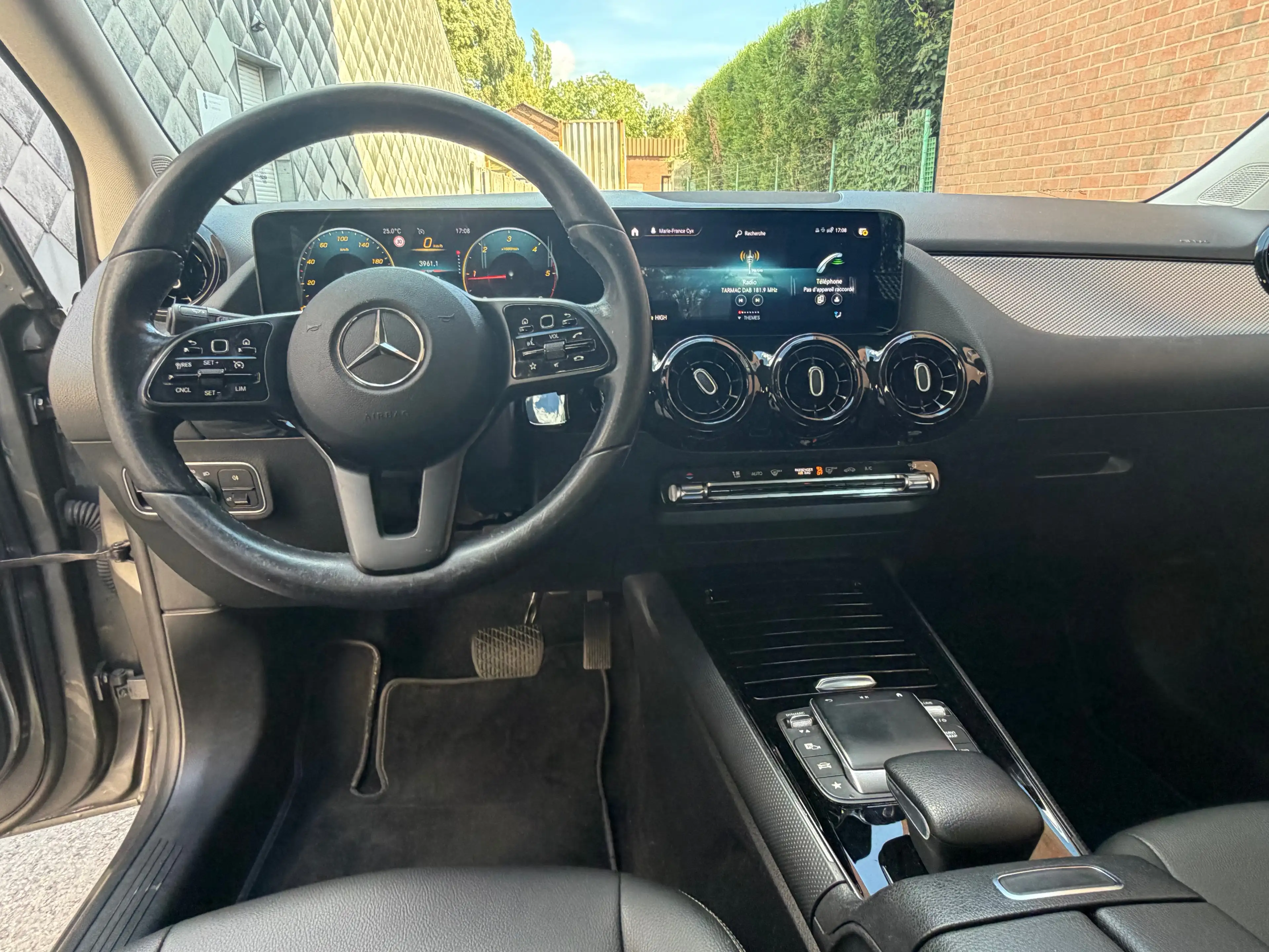Mercedes-Benz B 180 B 180 d Business Solution — photo 8