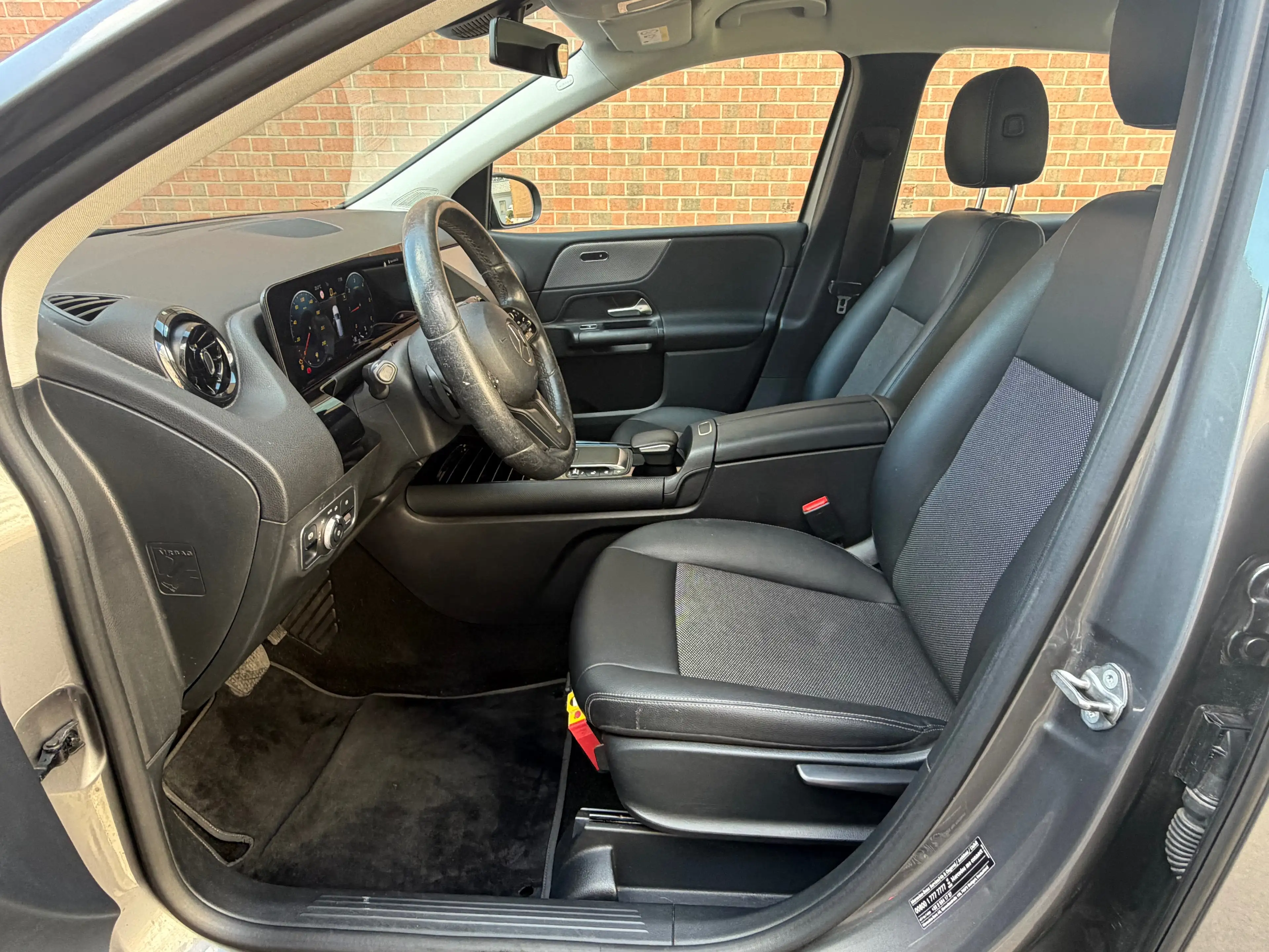 Mercedes-Benz B 180 B 180 d Business Solution — photo 9