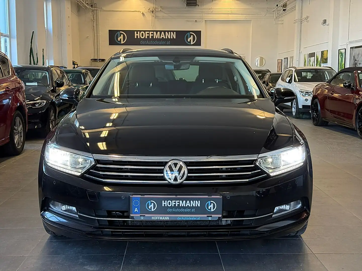 Volkswagen Passat Comfortline 2,0 TDI DSG Schwarz - 2