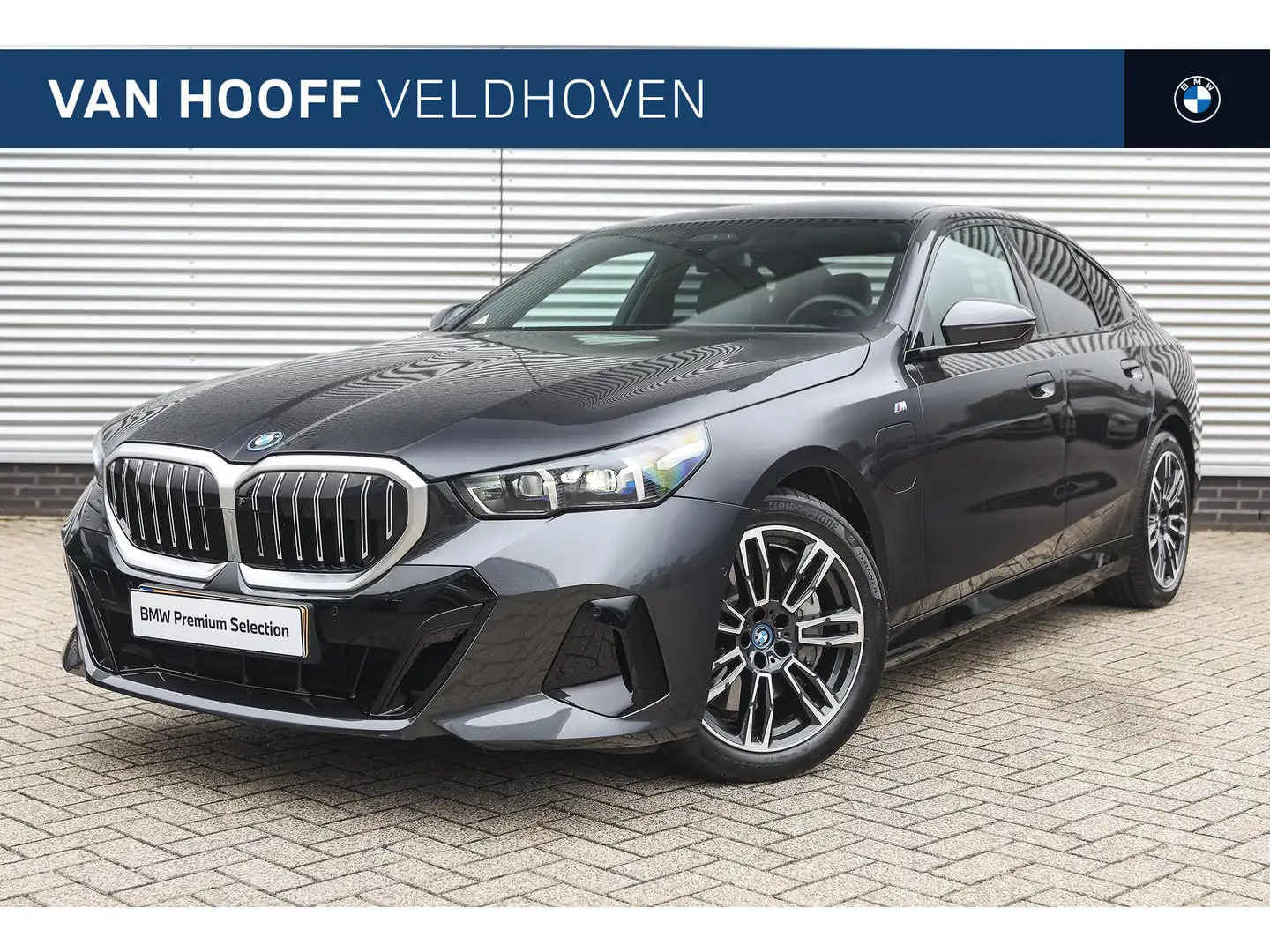 BMW 550 5 Serie 550e xDrive M Sport Automaat / Trekhaak / Gris - 1