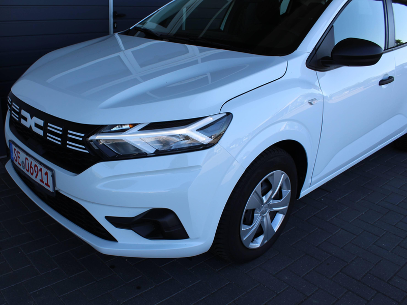 Dacia Sandero Essential — photo 7