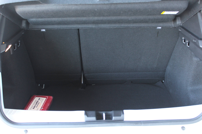 Dacia Sandero Essential — photo 11