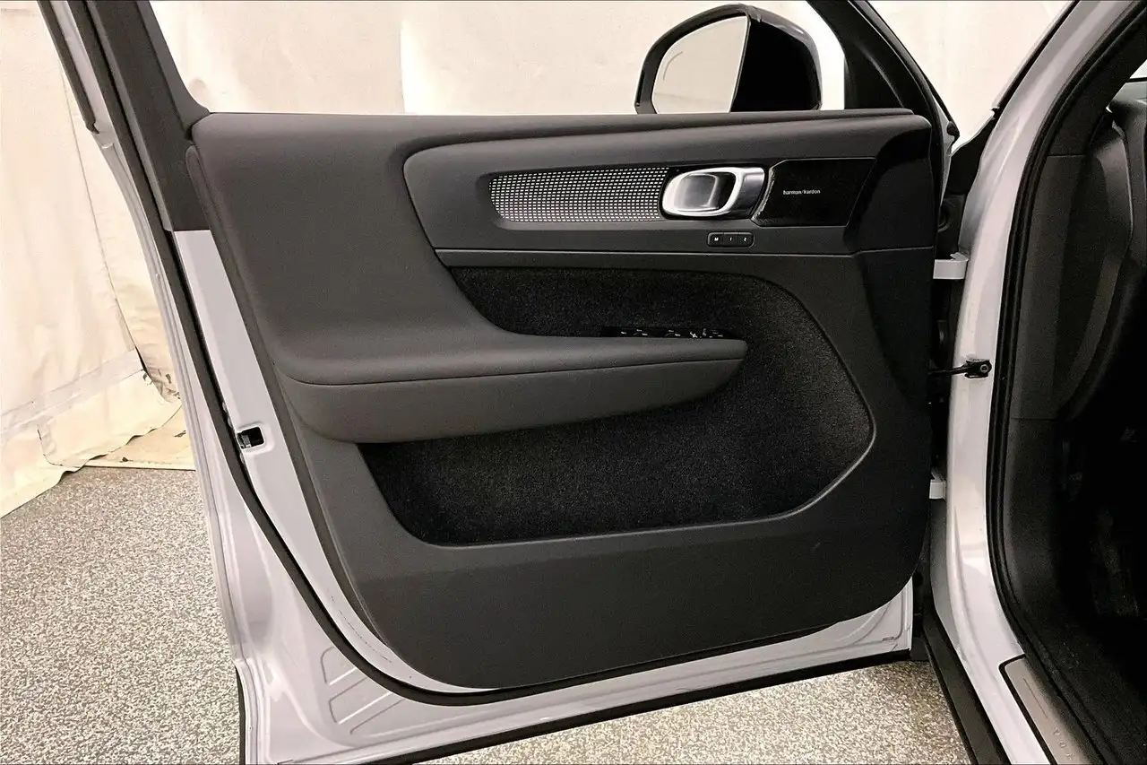 Volvo XC40 снимка Volvo XC40