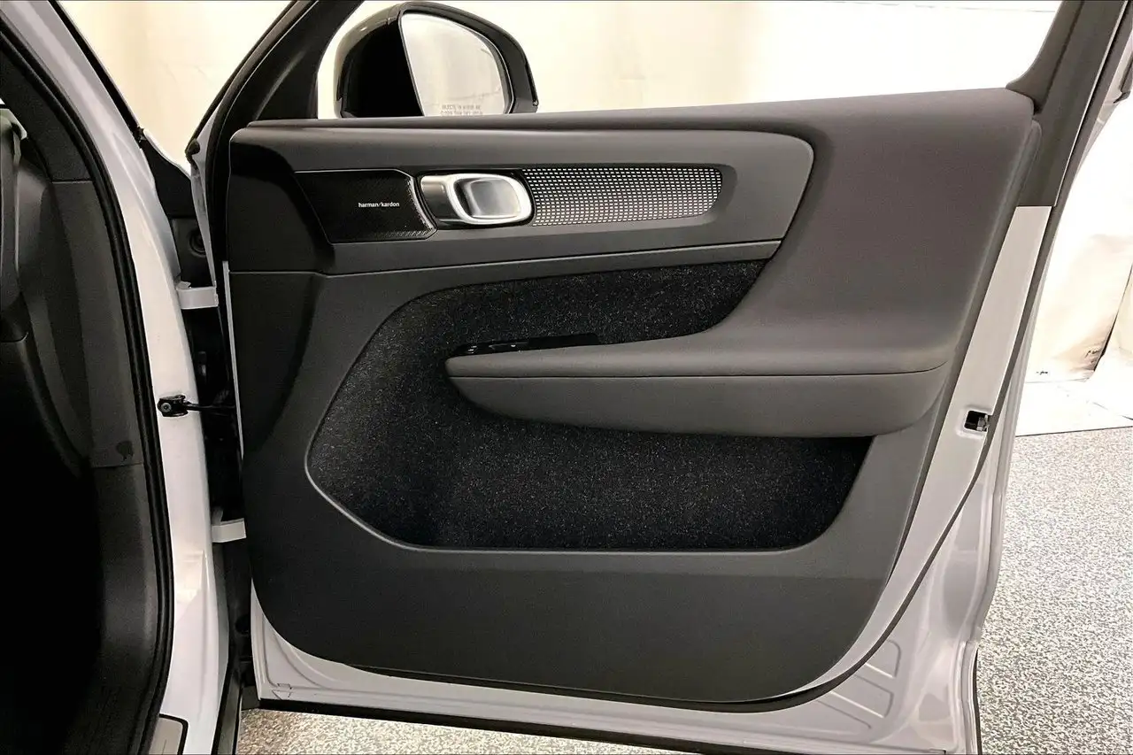 Volvo XC40 снимка Volvo XC40