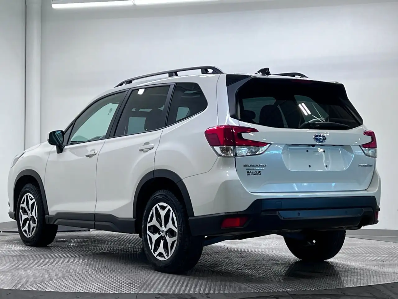 Subaru Forester снимка Subaru Forester