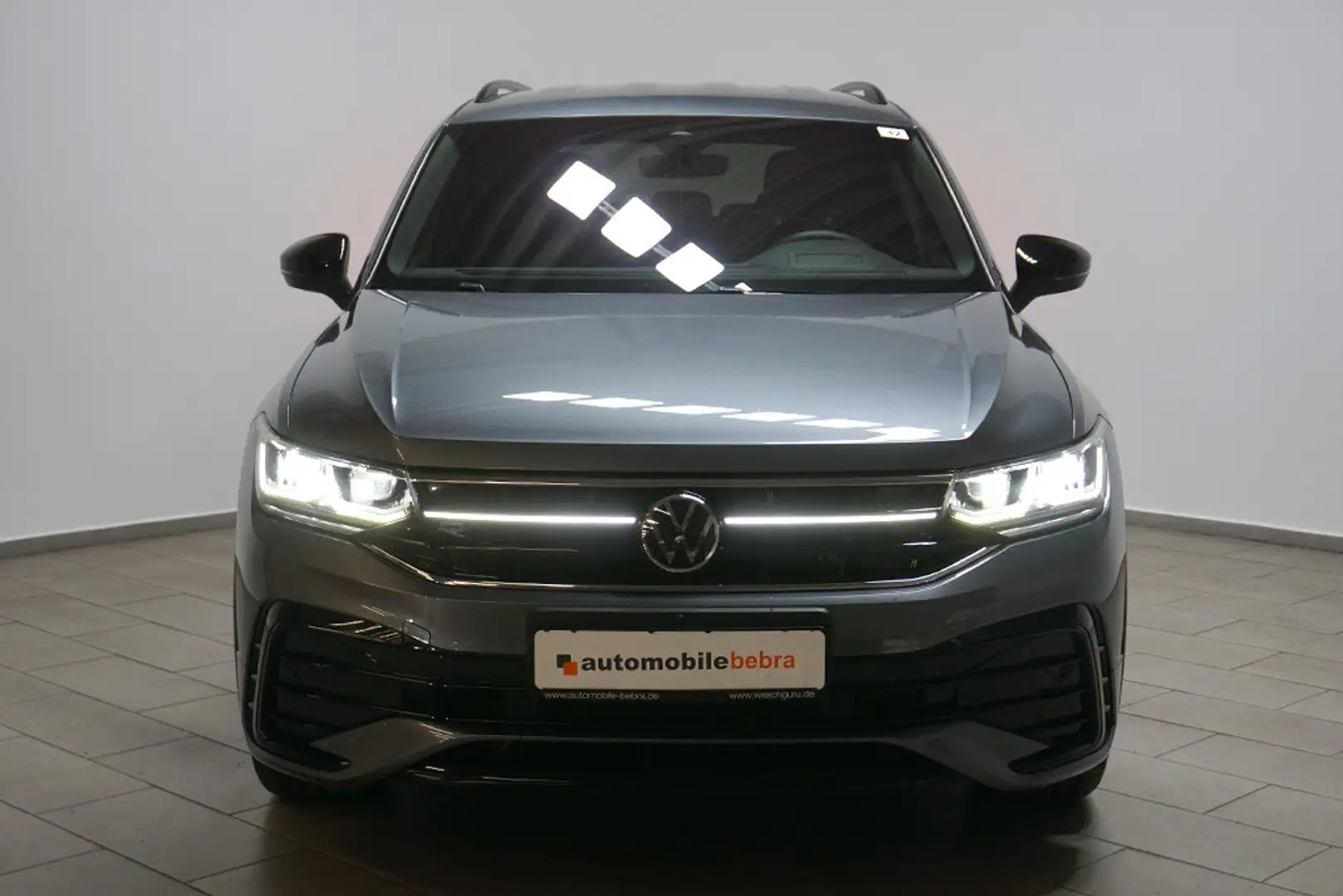 Volkswagen Tiguan Allspace 2.0TDI DSG R-Line 4M 7-Sitze AHK Grau - 2