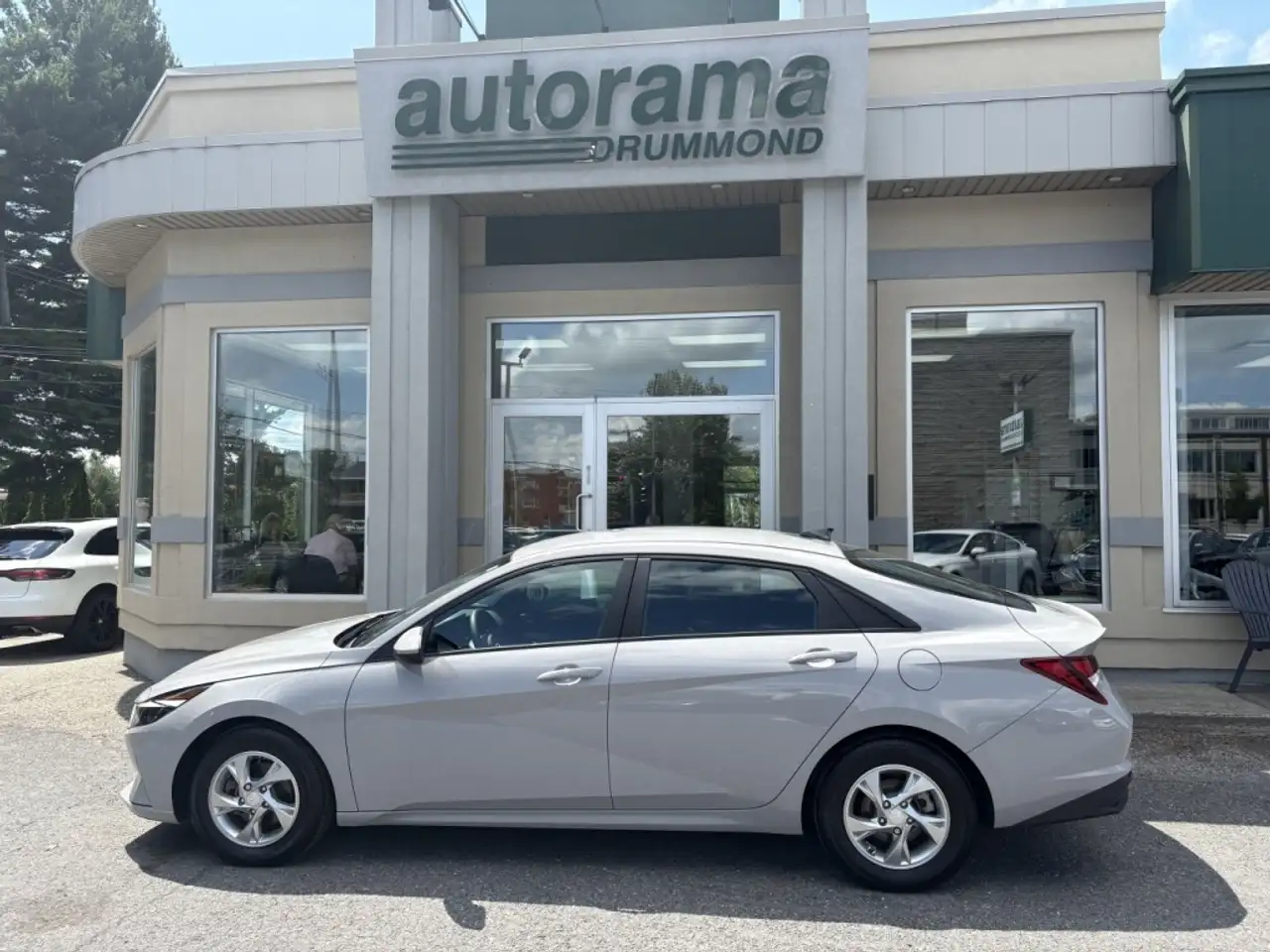 2022 Hyundai ELANTRA