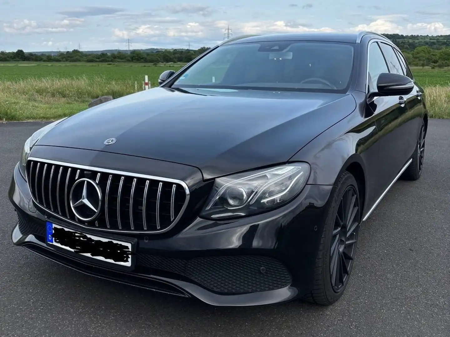 Mercedes-Benz E 200 E-Klasse T-Modell Diesel d T 9G-TRONIC Avantgarde Noir - 1